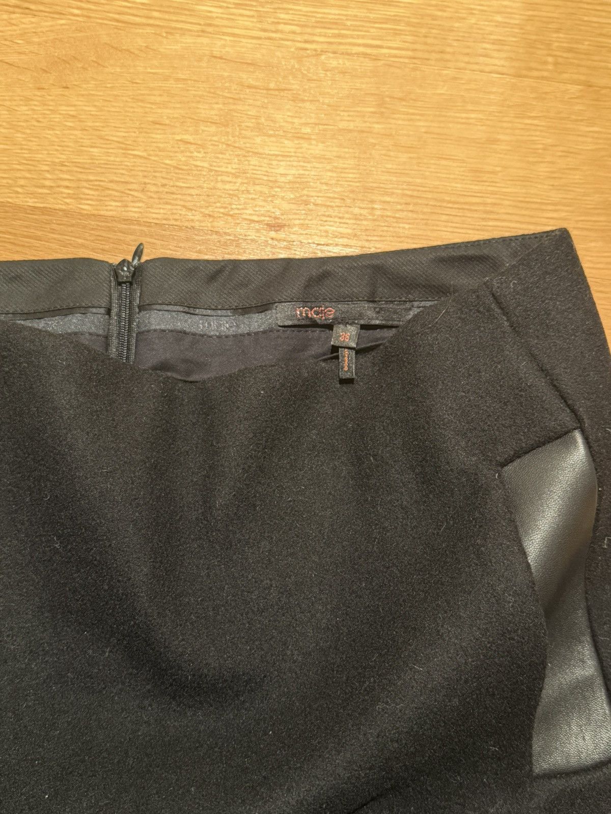 Maje Maje black minu skirt with leather trim Size 27" / US 4 / IT 40 - 3 Thumbnail