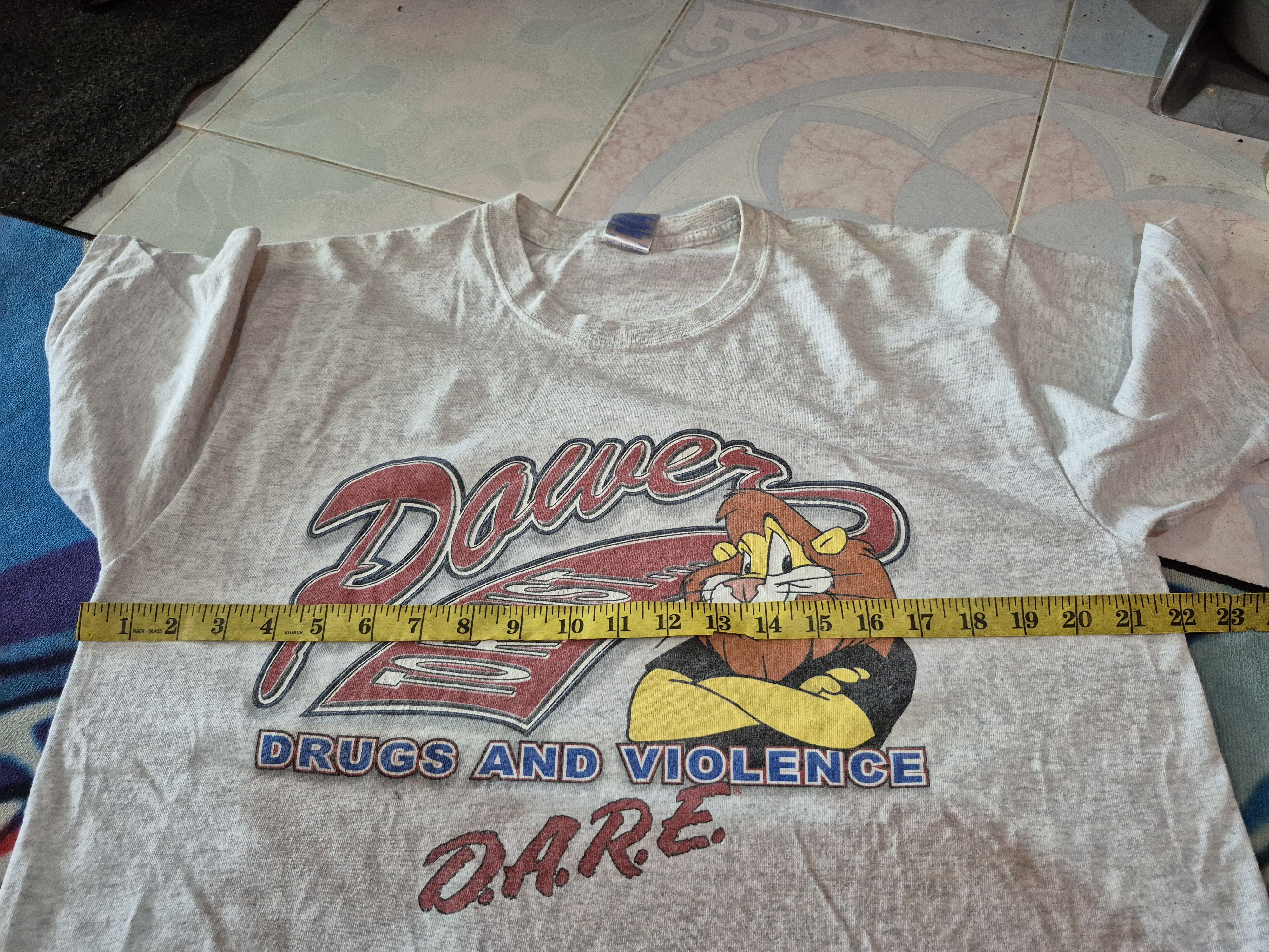 Vintage 🔥 Vintage Y2K Dare Resist Drugs Violence Promo Tee Size US L / EU 52-54 / 3 - 7 Thumbnail