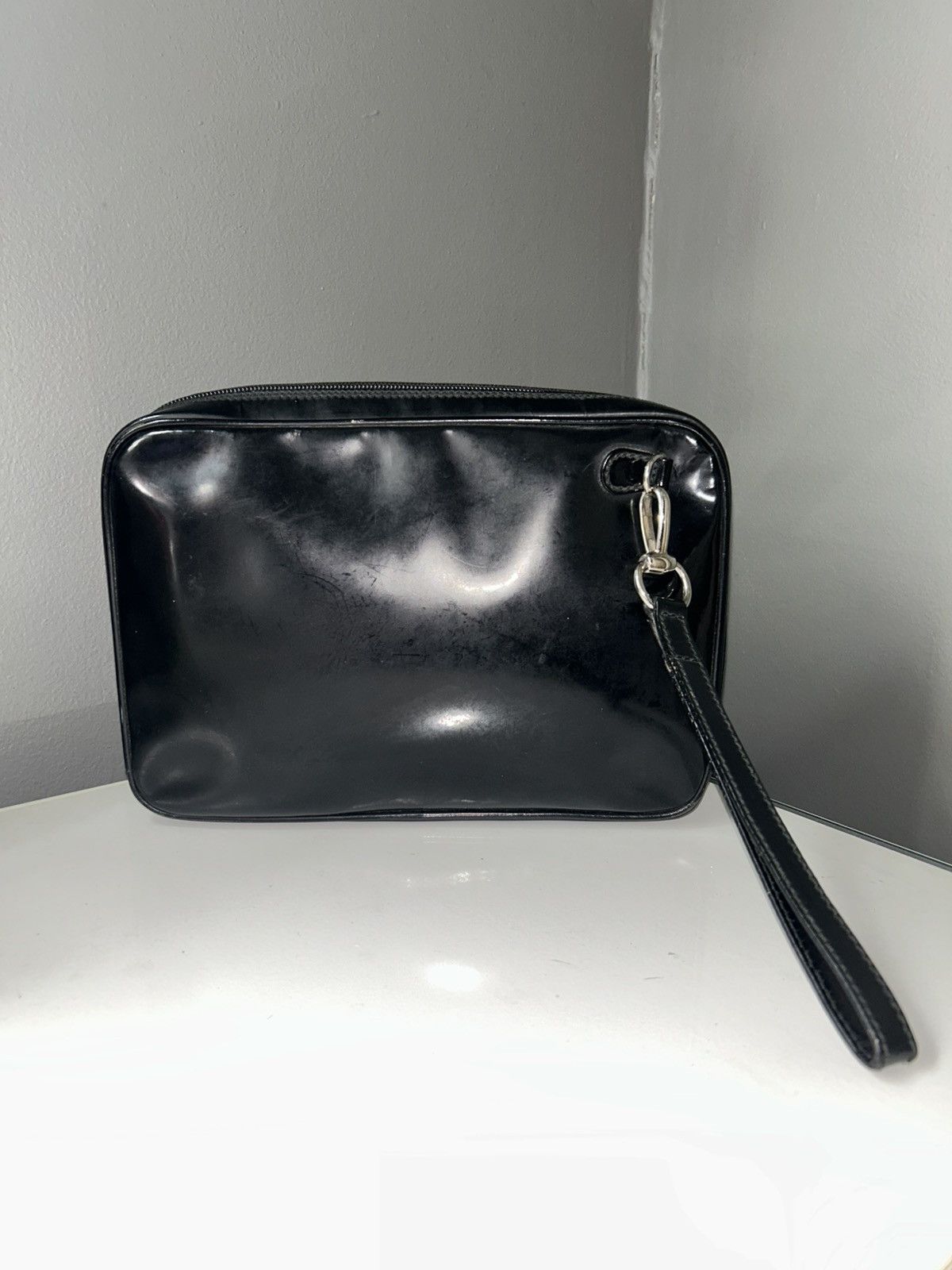 Gucci Vintage Gucci Tom Ford Patent Leather Wristlet Bag (project) Size ONE SIZE - 7 Thumbnail