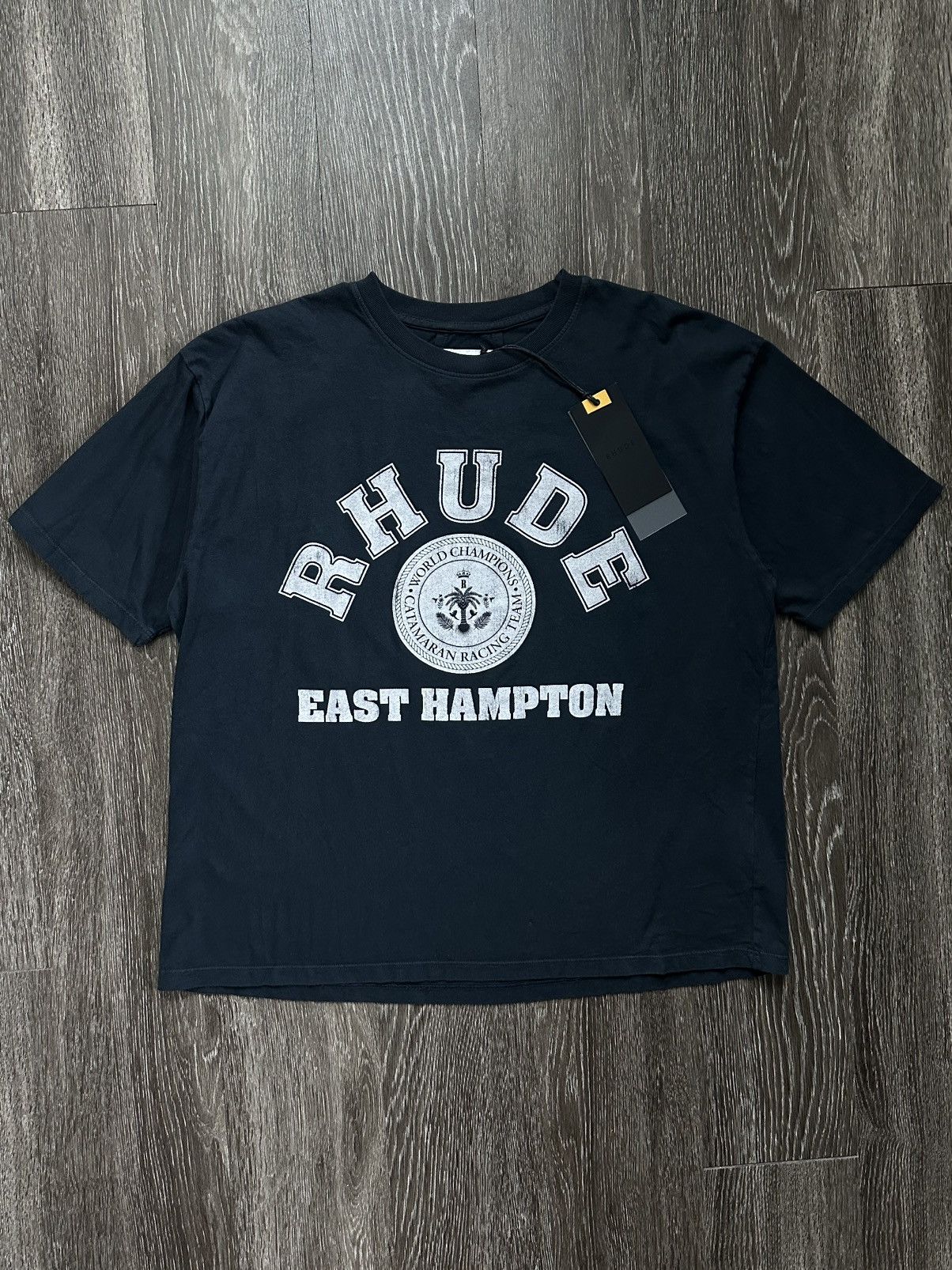 【関税 送料無料】Rhude Flocked Burnout Tシャツ Rhude Flocked Burnout Tee – Oneness Boutique