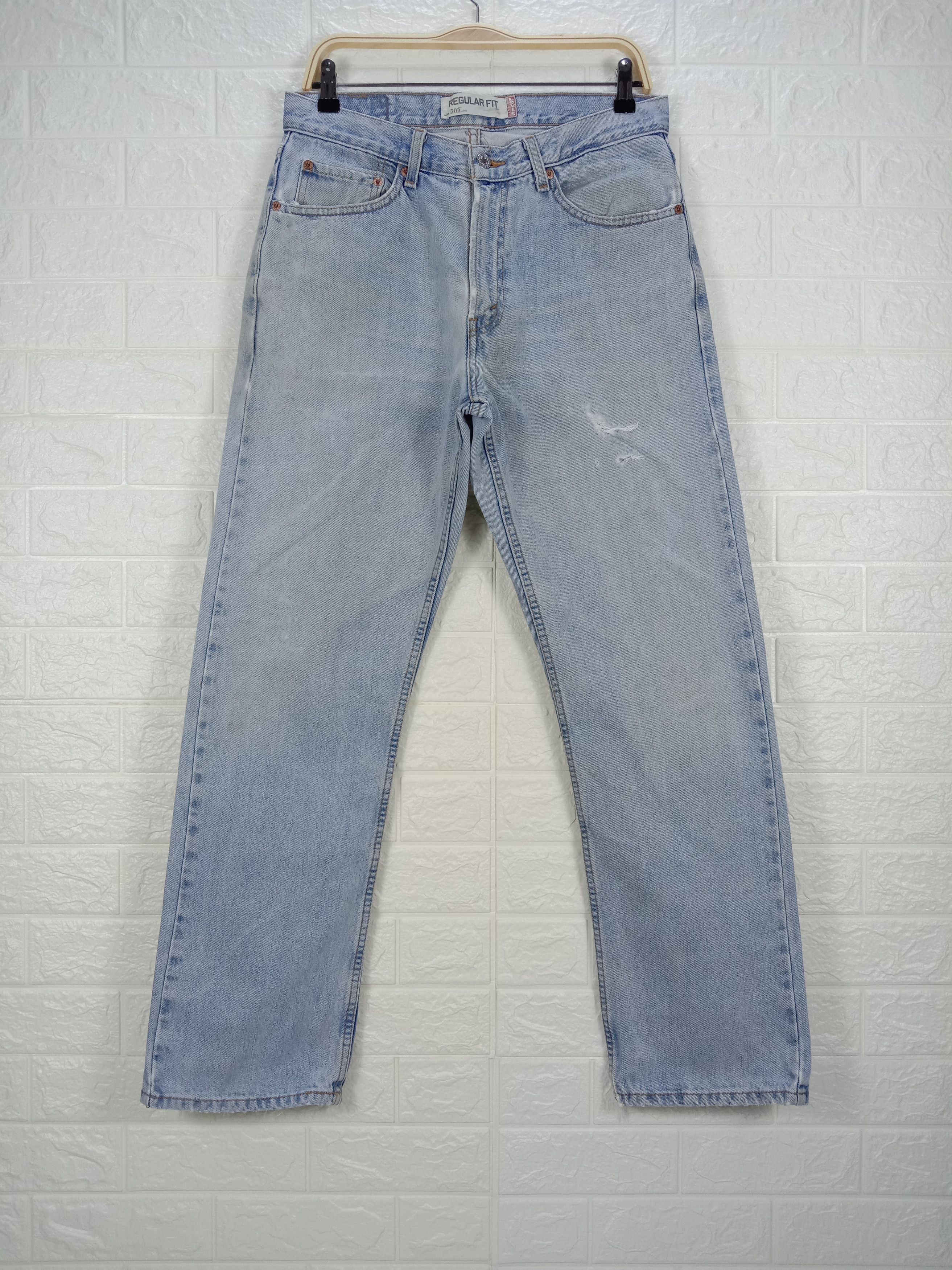 Levi's Vintage Levi's 505 Jeans Light Wash Distressed Denim Size US 32 / EU 48 - 1 Thumbnail