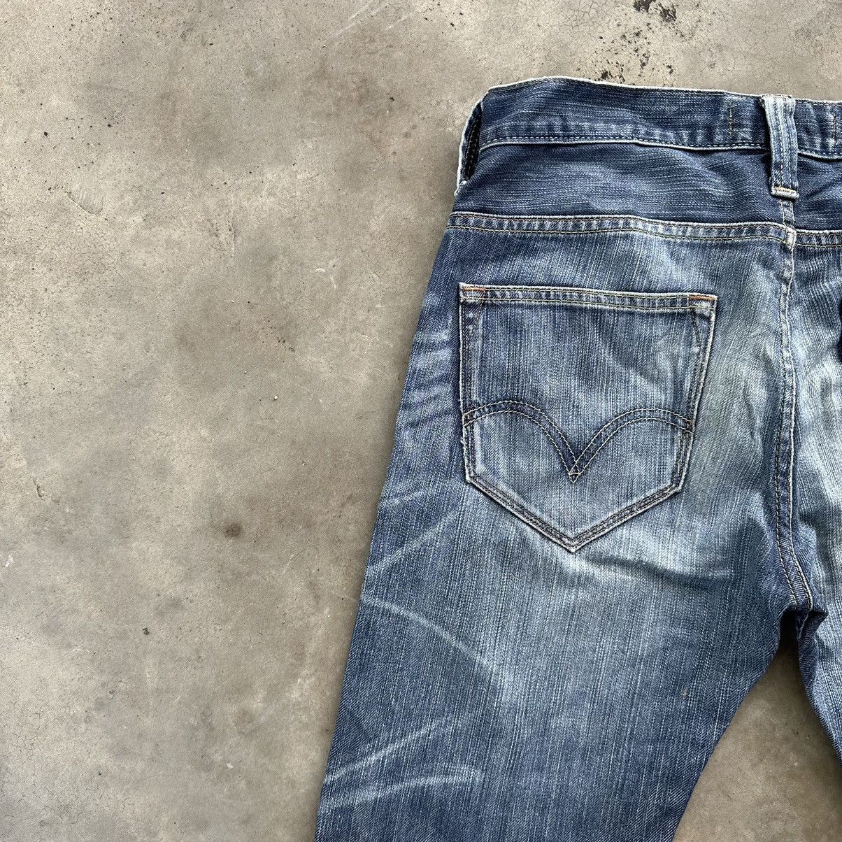 Levi's Vintage Levi’s 504 Sick Distressed Faded Denim Jean Pant W32 Size US 32 / EU 48 - 13 Thumbnail