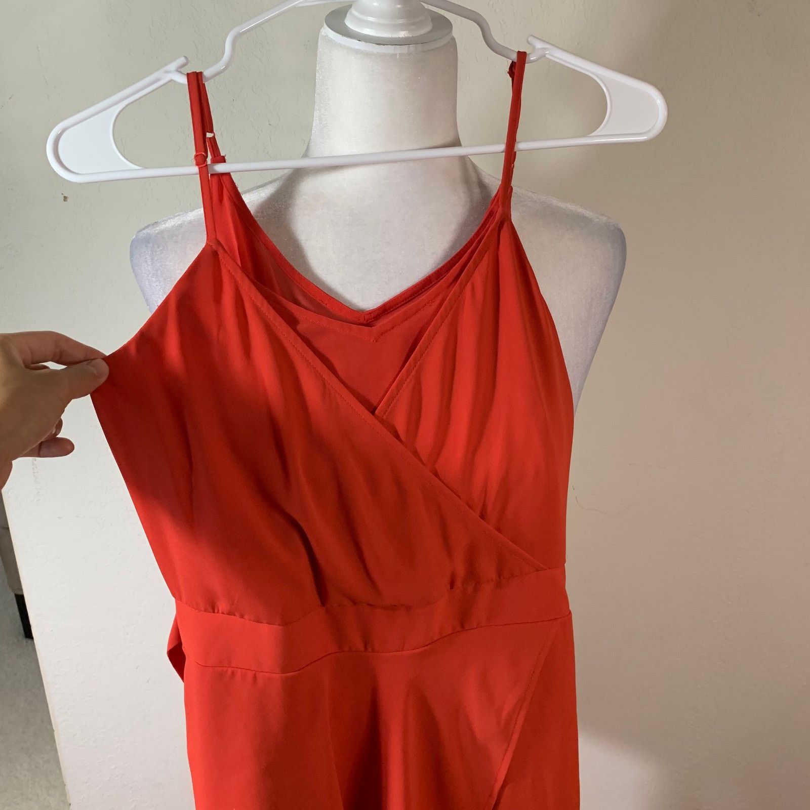 Express Express Coral Romper/Dress Size 4 Size 27" / US 4 / IT 40 - 5 Thumbnail