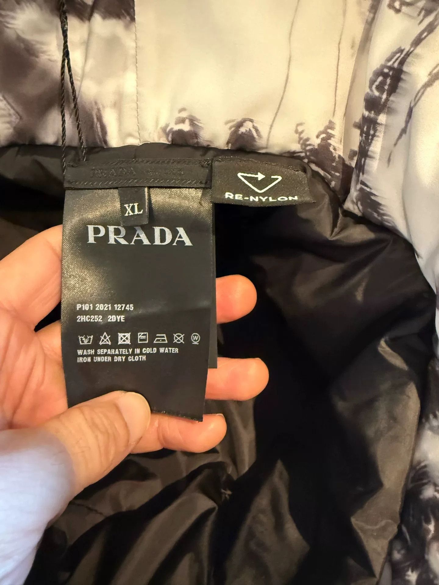 Prada Prada Nylon Windproof Rainproof Bucket Hat 60cm Size ONE SIZE - 3 Thumbnail
