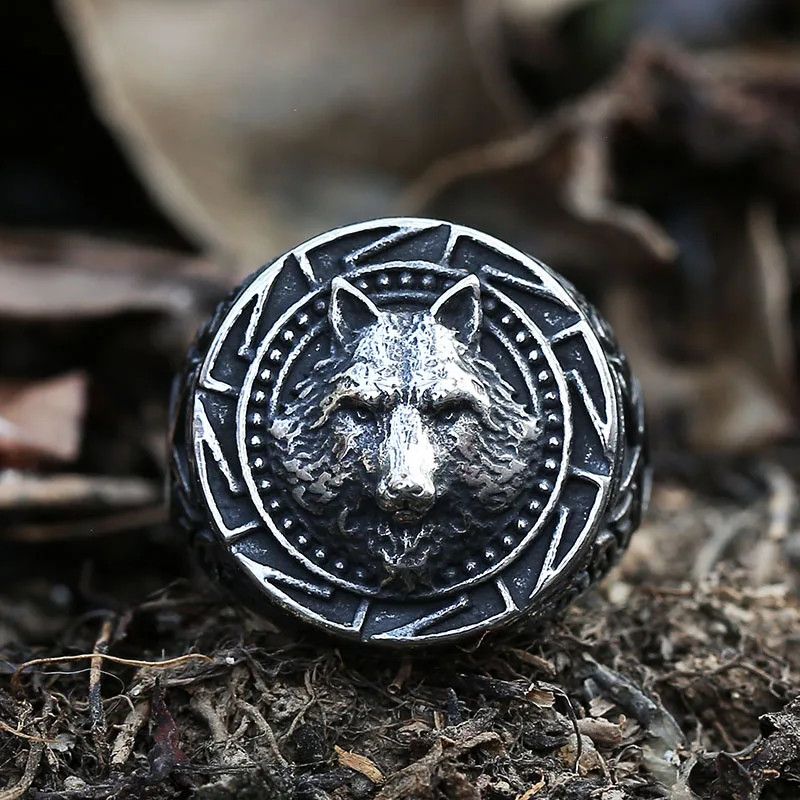 Japanese Brand × Jewelry × Vintage Vintage Relief Ancient Wolf Head Ring Size ONE SIZE - 2 Thumbnail