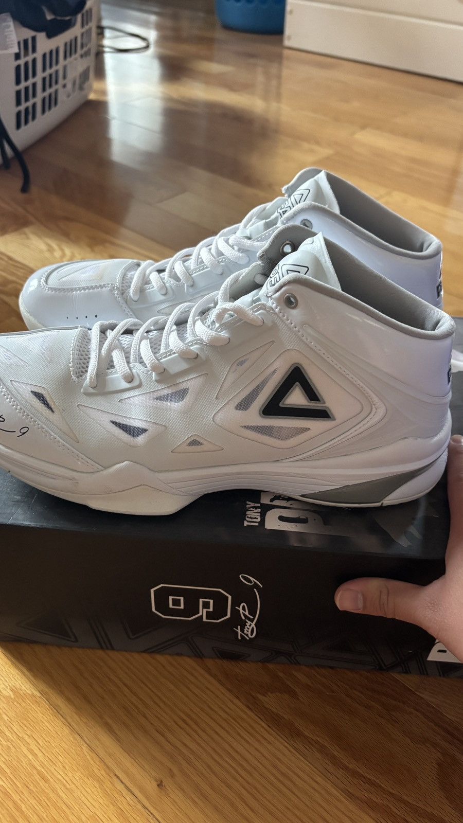 Peak Performance PEAK Tony Parker signature shoe LIGHTNING sz 10 Size US 10 / EU 43 - 7 Thumbnail