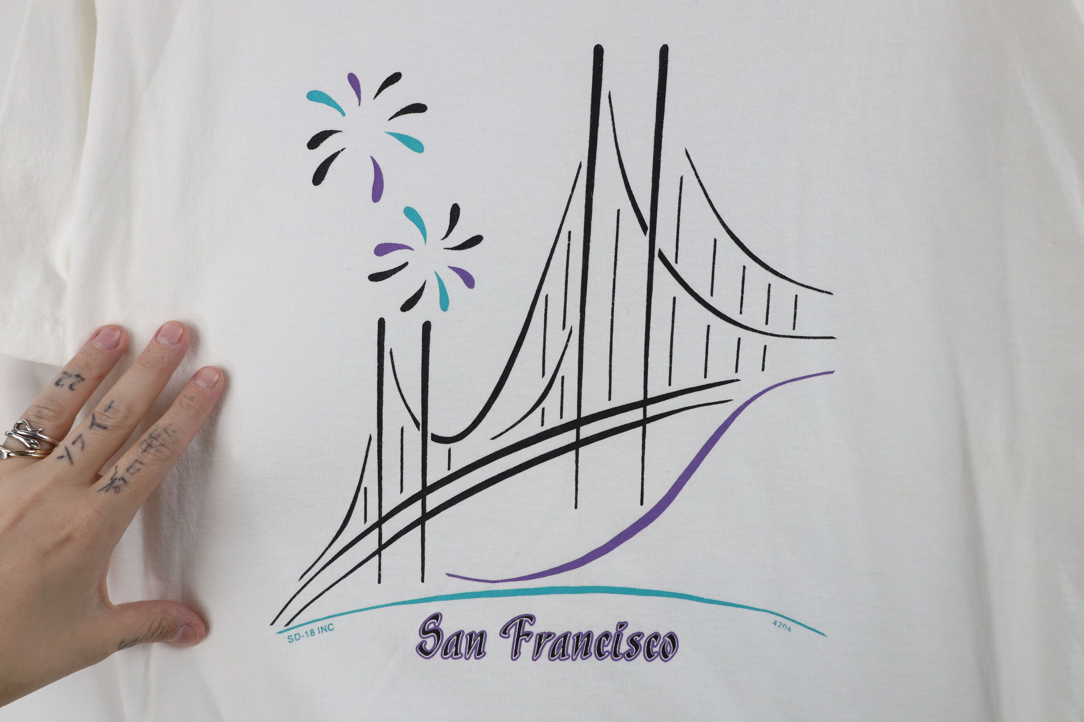 Vintage Vintage 90s Streetwear Golden Gate Bridge Art T-Shirt Size US L / EU 52-54 / 3 - 4 Thumbnail