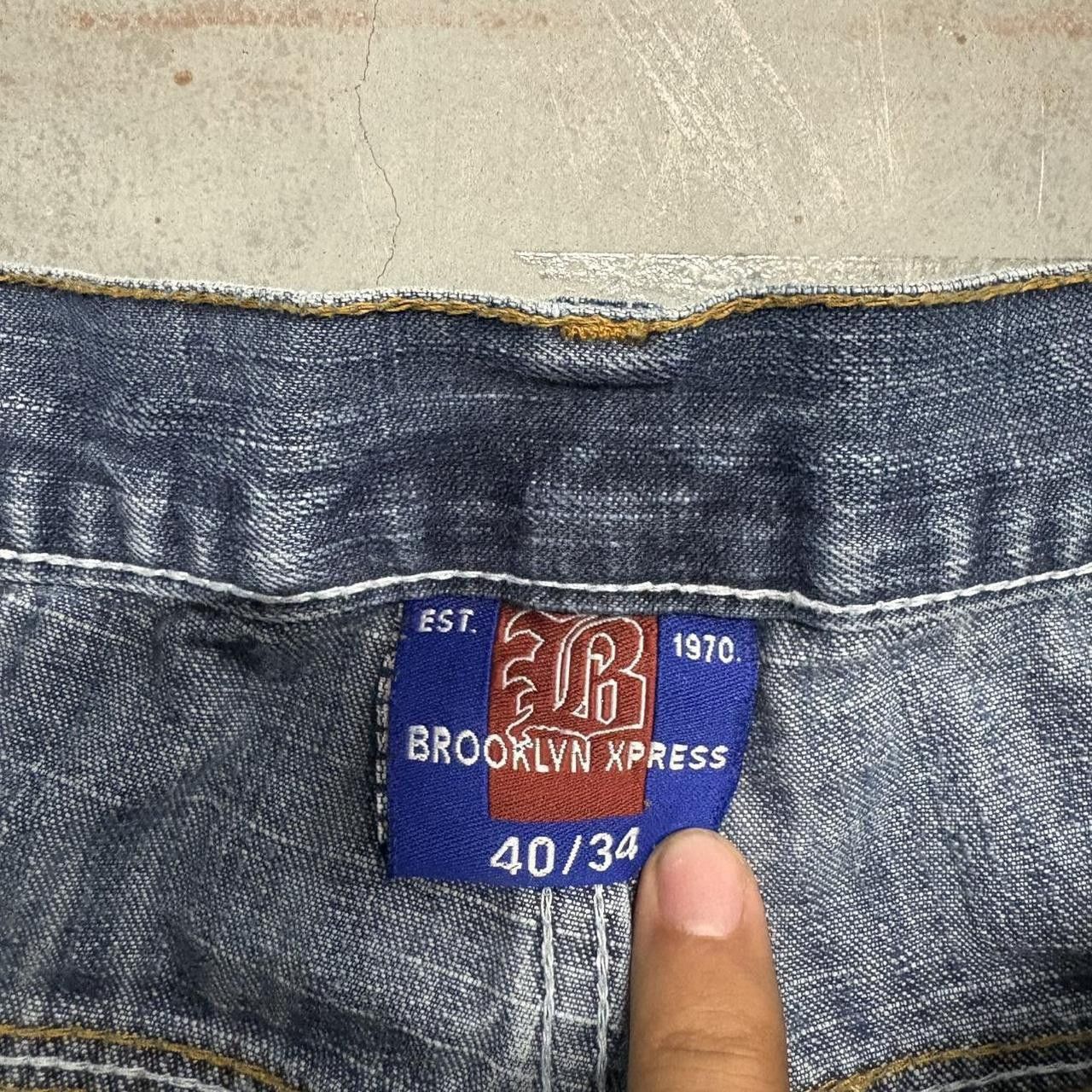 Vintage Crazy Vintage Y2K/2000s Super Baggy Wideleg JNCO Style Brooklyn Medium Wash Denim Jeans! Size US 40 / EU 56 - 8 Thumbnail