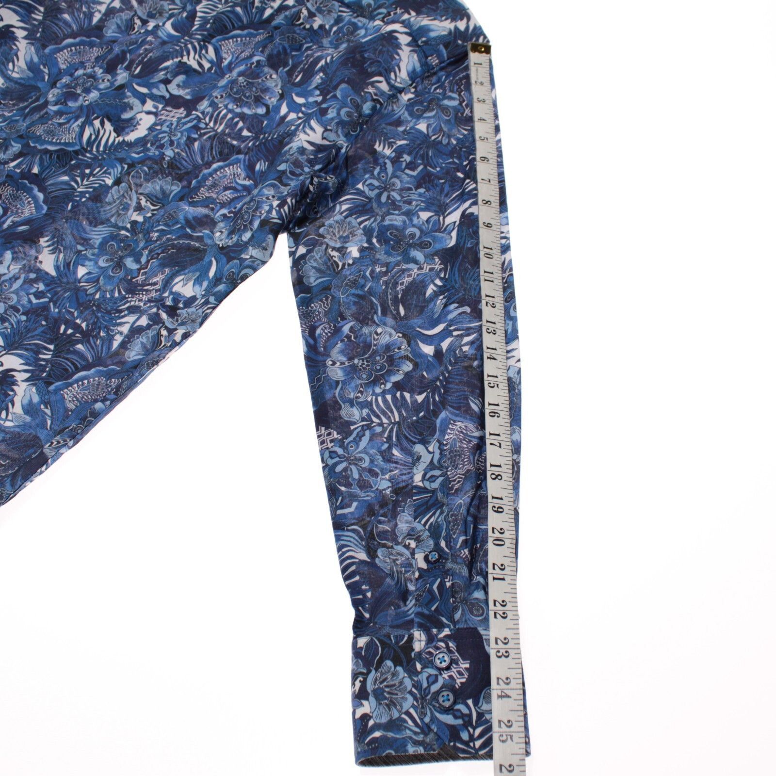 Robert Graham Robert Graham New with tags Shirt Size M US In Blue Size US M / EU 48-50 / 2 - 9 Thumbnail
