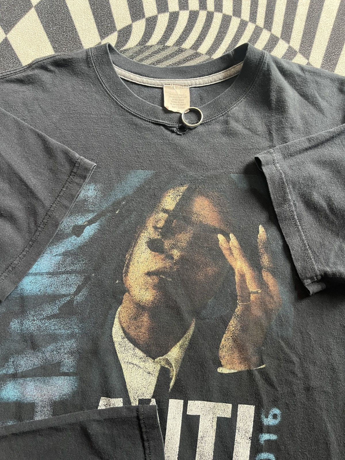 Band Tees RIHANNA ANTI World Tour 2016’s Travis Scott Tshirt Size US M / EU 48-50 / 2 - 7 Thumbnail