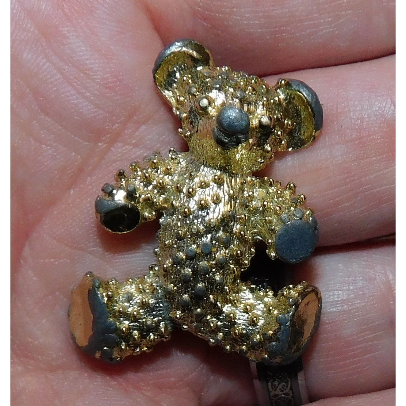 Other Vintage Gold Tone Textured Teddy Bear Brooch Size ONE SIZE - 1 Thumbnail