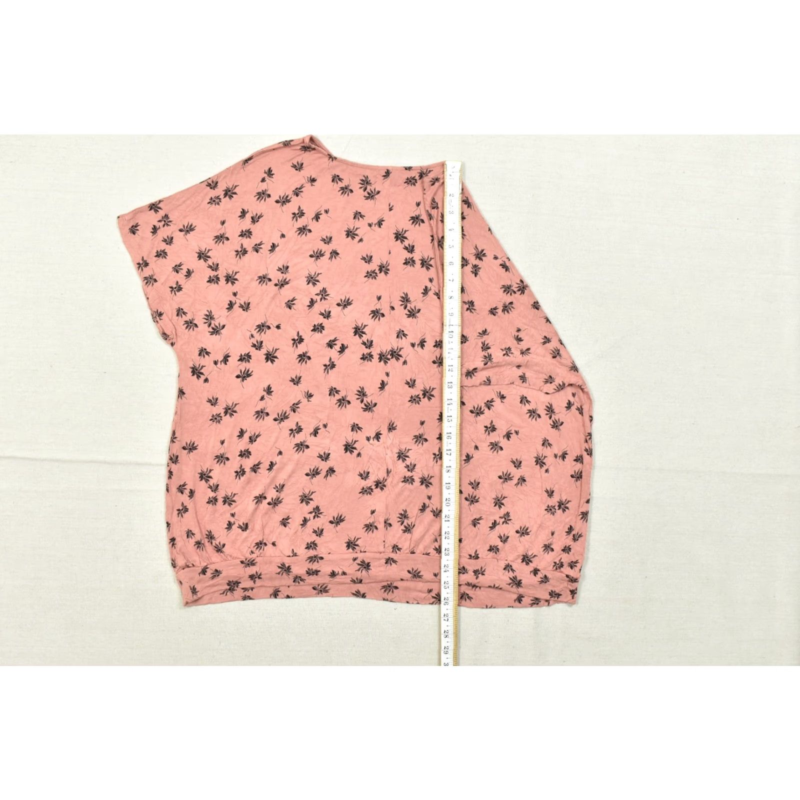 Vintage Lane Bryant Women 18/20 Pink Floral Rayon Spandex Scoop Neck Short Sleeve Dolman T-Shirt Size 40" / US 18 - 6 Thumbnail