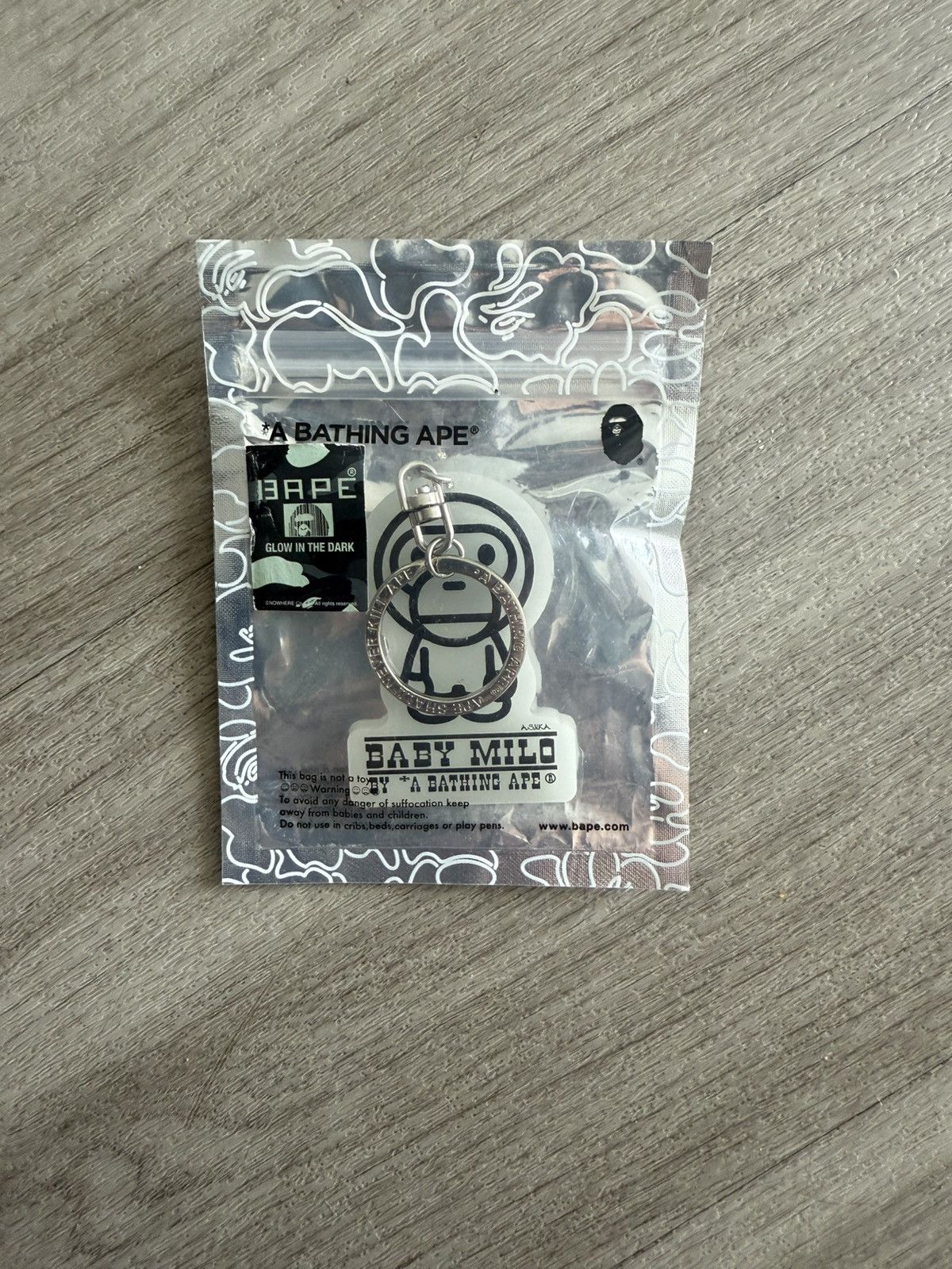 Bape Bape Milo glow in the dark key chain Size ONE SIZE - 1 Thumbnail