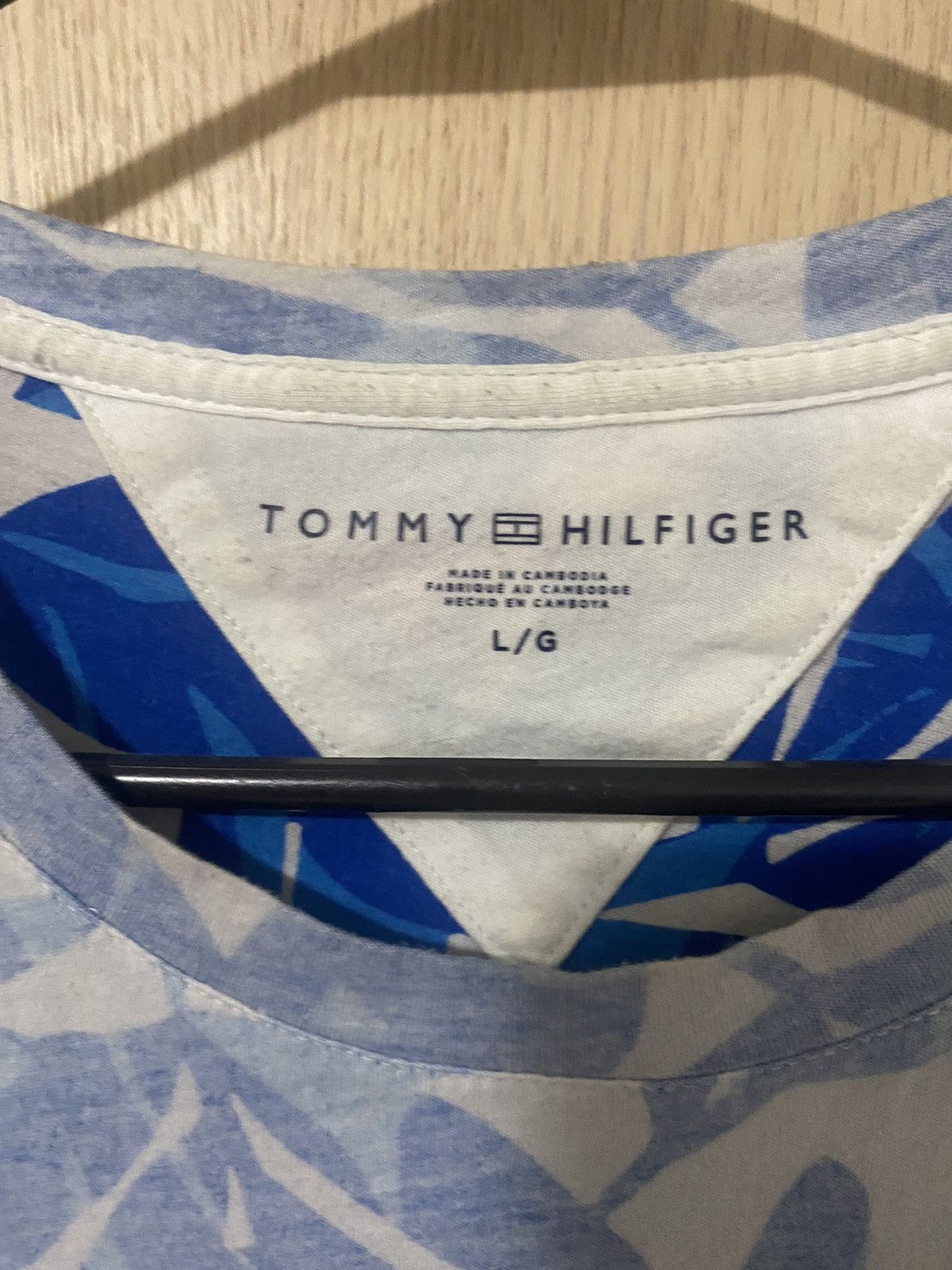 Tommy Hilfiger × Tommy Jeans Floral Shark Tommy Hilfiger T-shirt Size US L / EU 52-54 / 3 - 4 Thumbnail