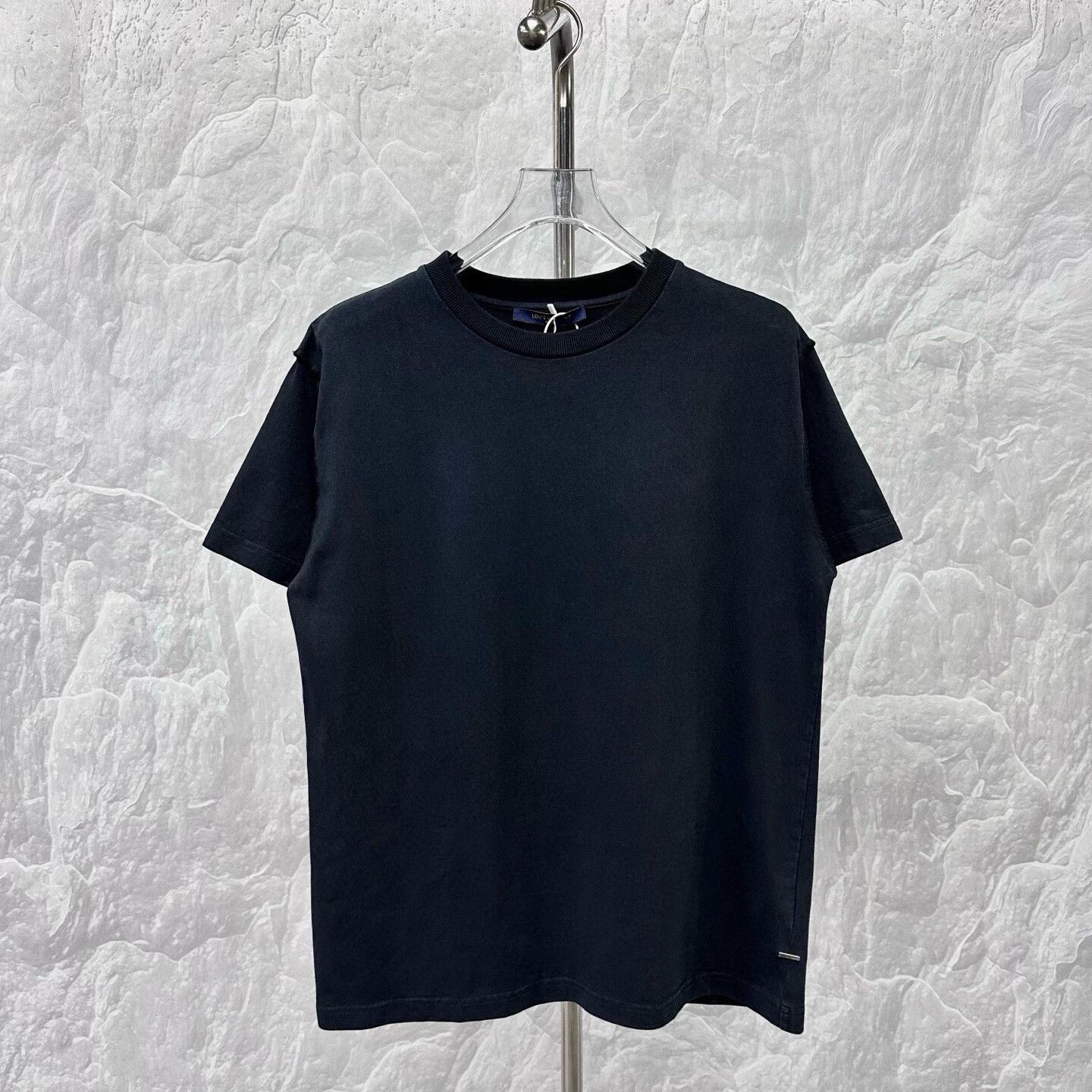 Louis Vuitton louis vuitton short sleeve t-shirt size s Size US S / EU 44-46 / 1 - 1 Thumbnail