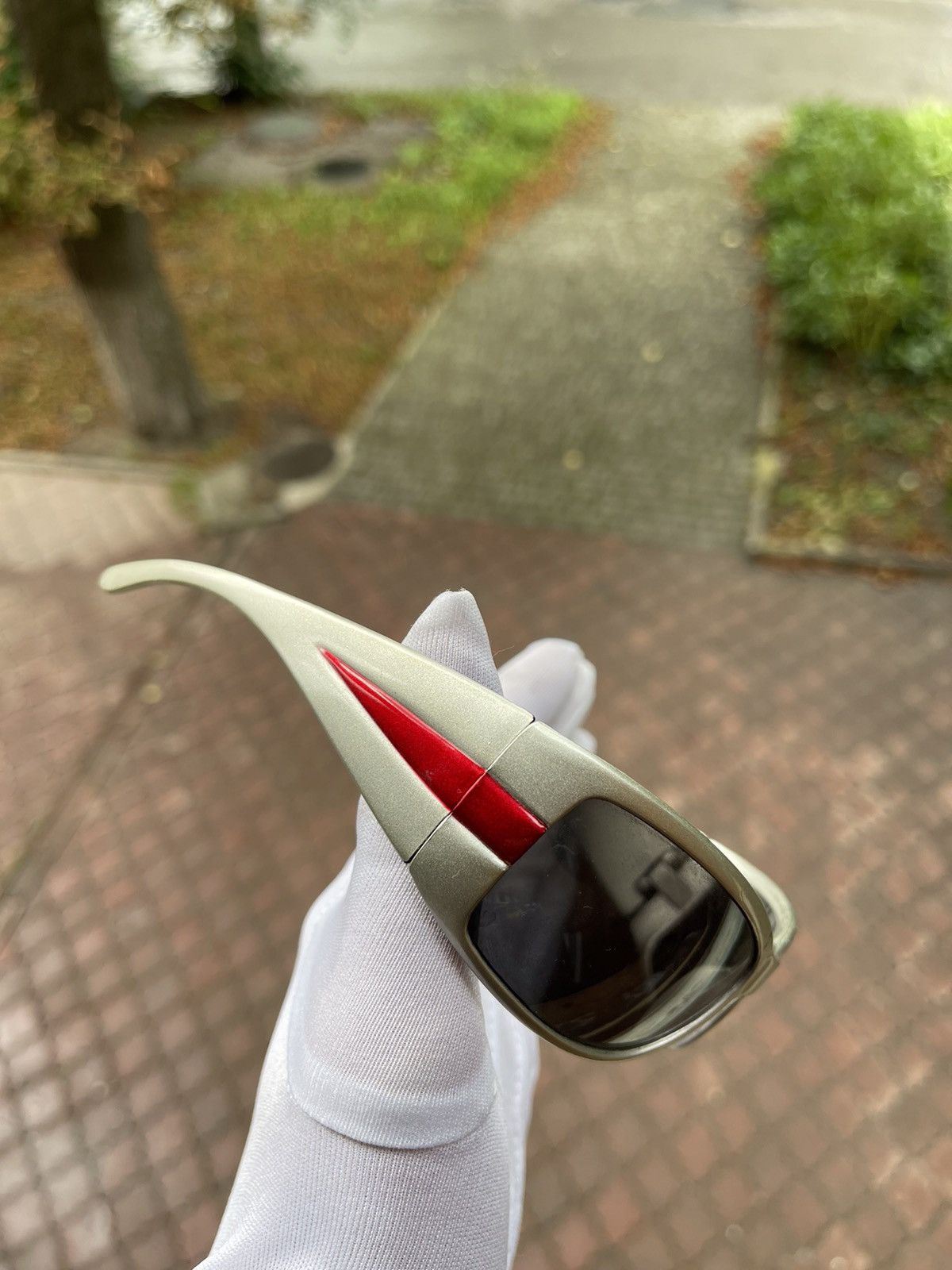 Vintage Vintage 90s Sunglasses Size ONE SIZE - 1 Thumbnail