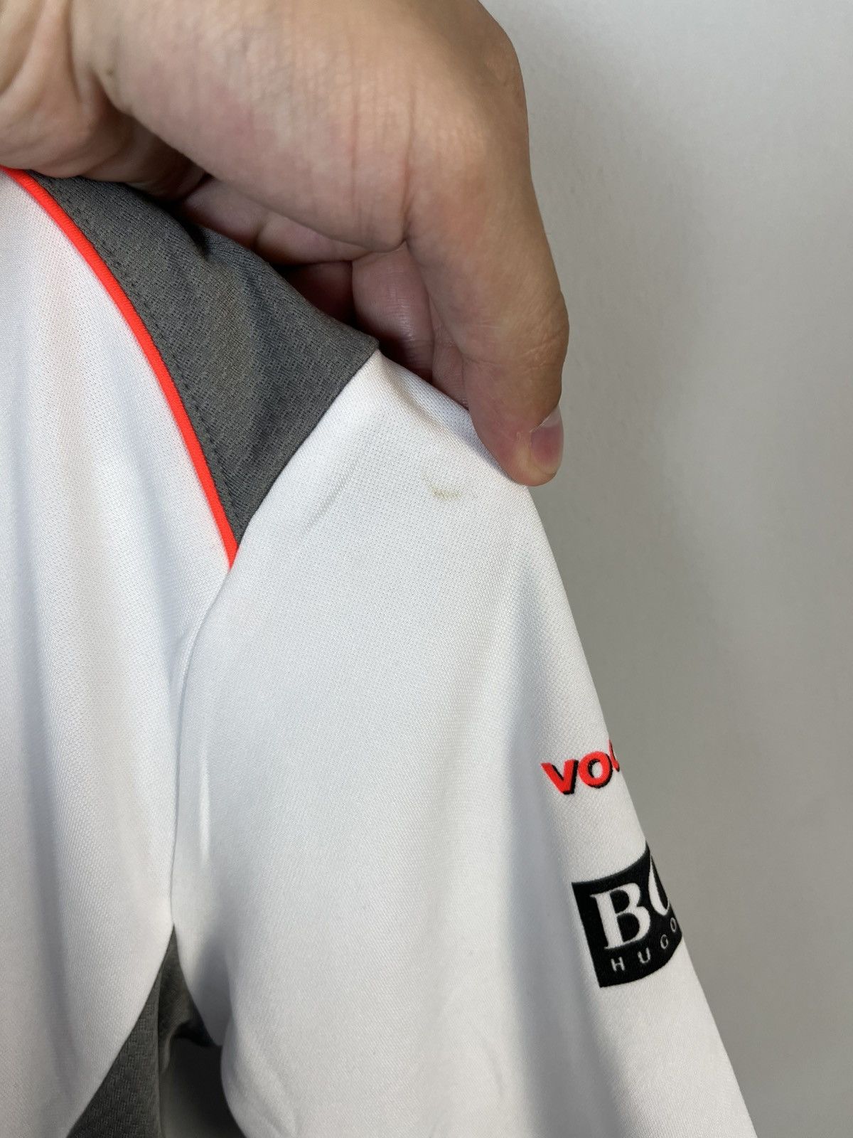 Formula 1 × Mercedes-Benz × Vintage Mercedes-Benz Vodafone F1 Vintage Tee Shirt Jersey Size M / US 6-8 / IT 42-44 - 10 Thumbnail
