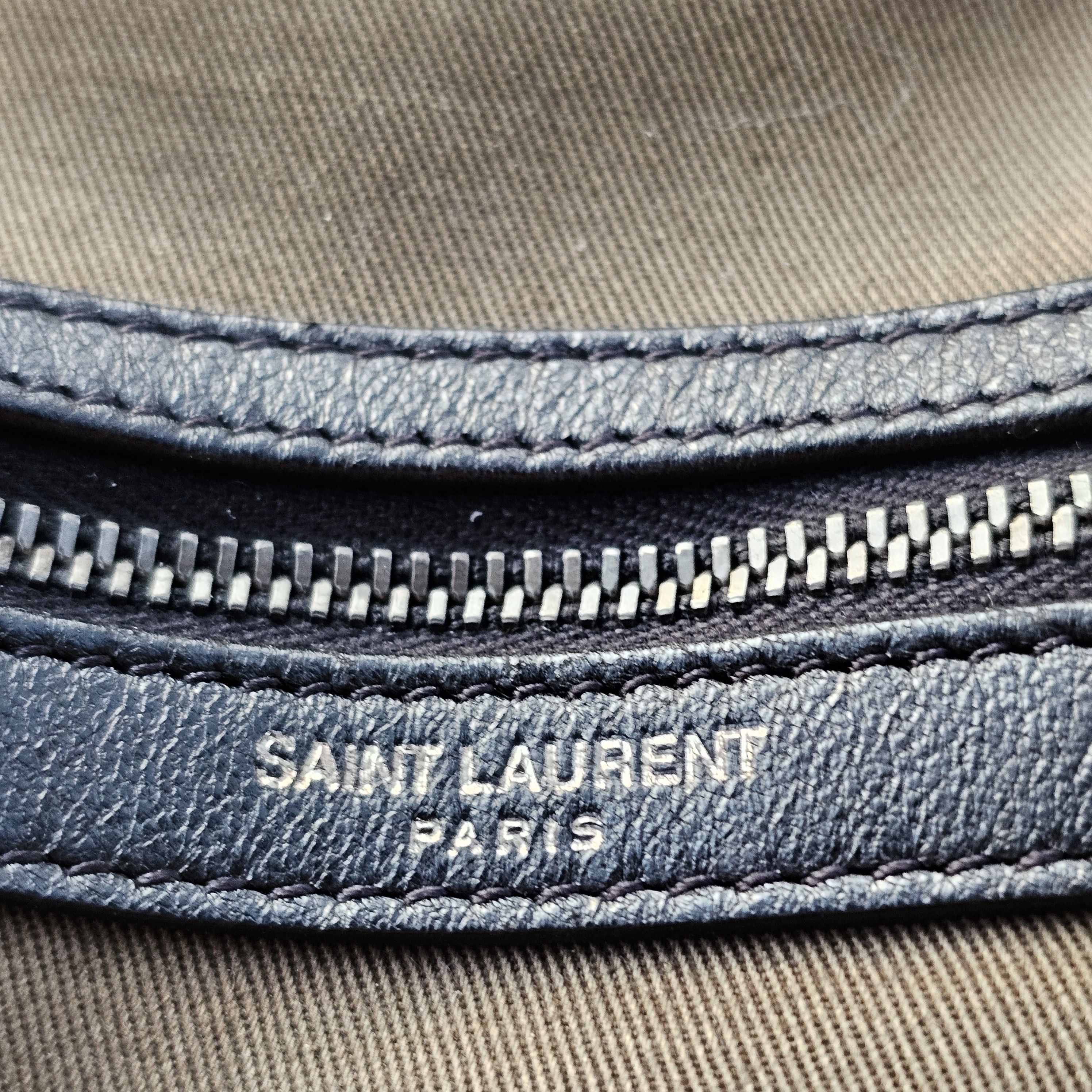 Saint Laurent Paris Extremely rare Saint Laurent Paris messenger bag Size ONE SIZE - 3 Thumbnail