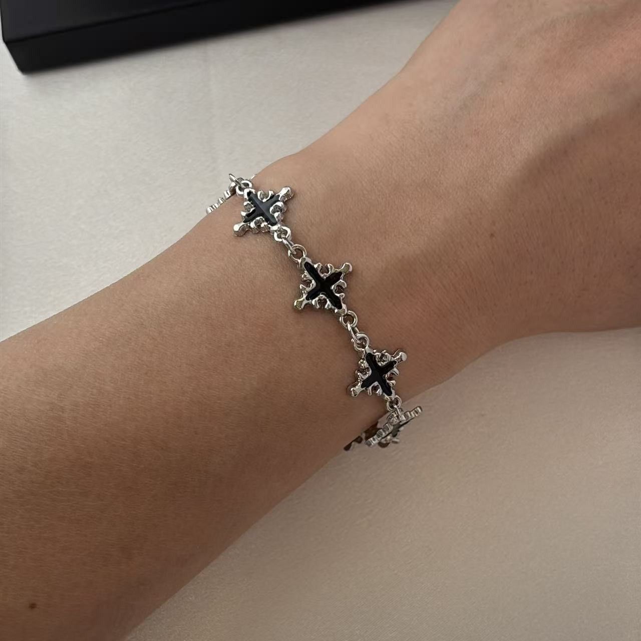 Other Cross Link Chain Bracelet for Men Women Streetwear Hip Hop Size ONE SIZE - 6 Thumbnail