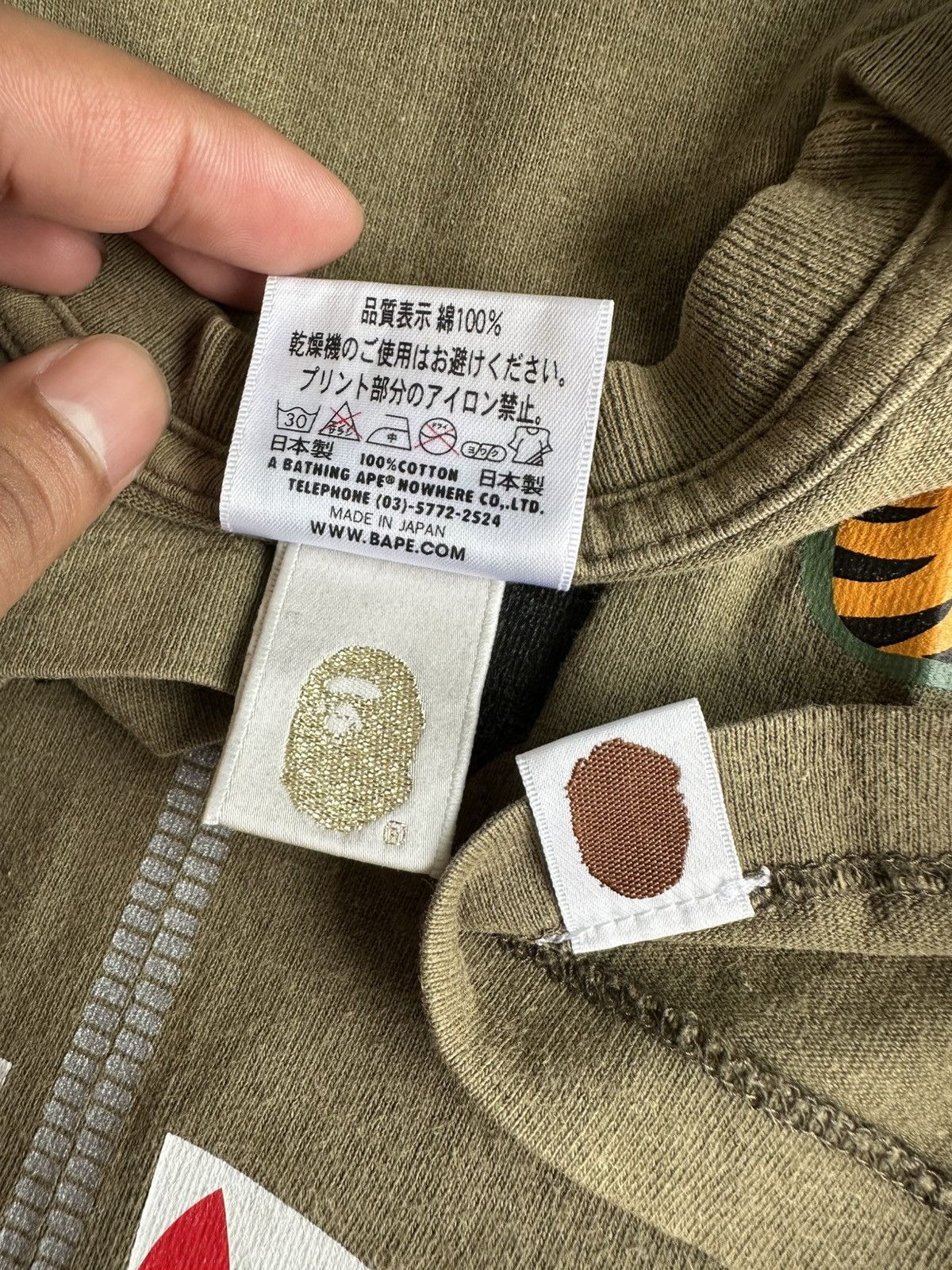 Bape A bathing Ape Shark World Gone Mad Streetwear Japan BAPE Size US L / EU 52-54 / 3 - 4 Thumbnail