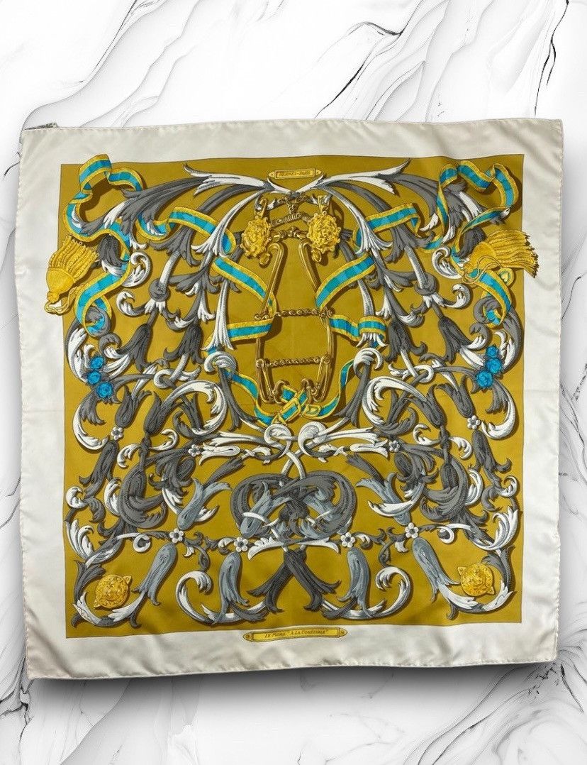 Hermes × Vintage Vintage Rare Hermes Silk Scarf Size ONE SIZE - 1 Thumbnail