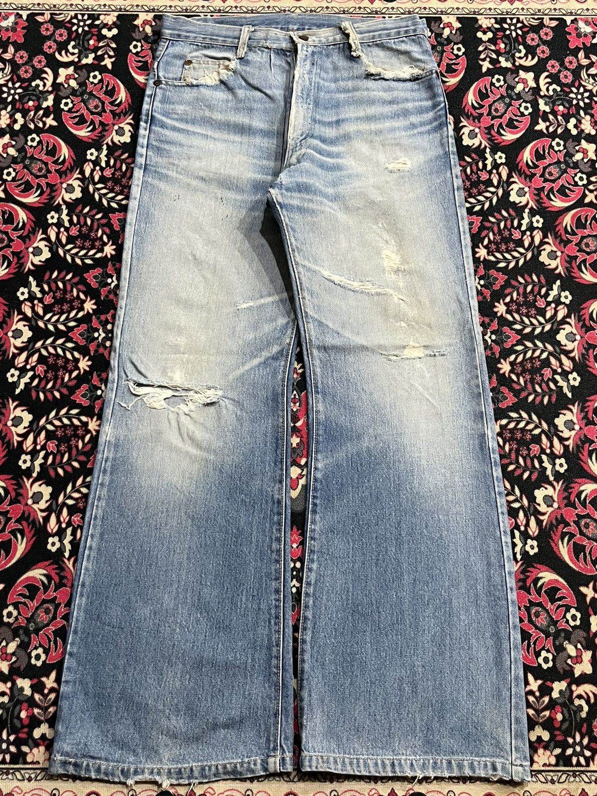Vintage Vintage Unbranded Light Blue Faded Washed Ripped Flare Jeans Size US 29 - 1 Thumbnail