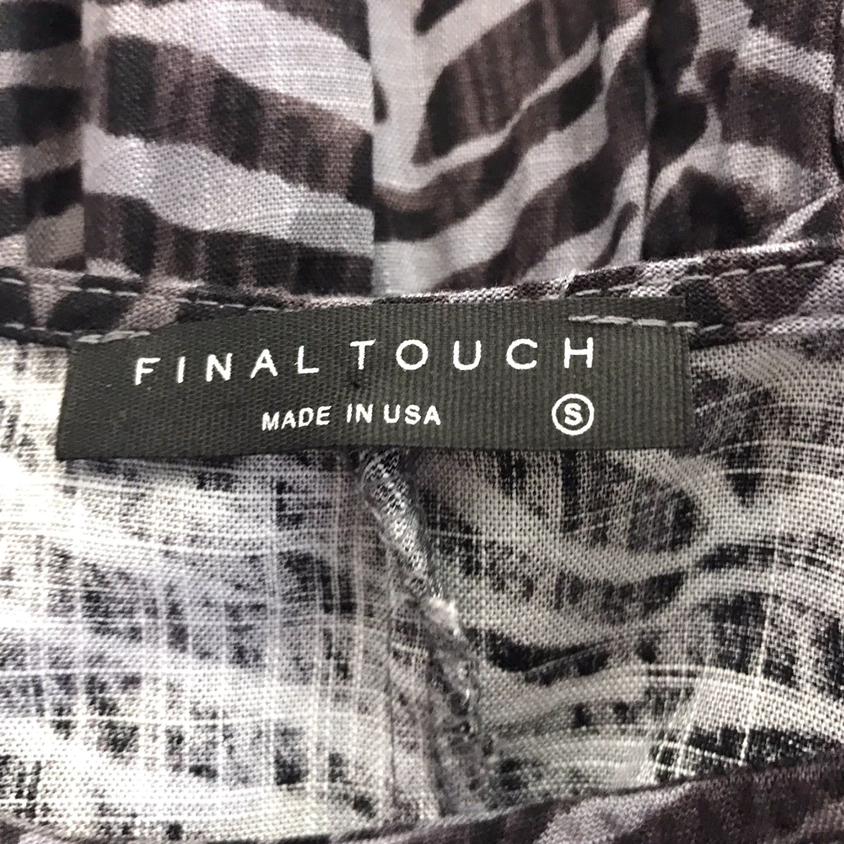 Vintage Final Touch Women's Animal Print Blouse S USA Loose Fit Short Sleeve Ribbed Knit Casual Size S / US 4 / IT 40 - 3 Thumbnail