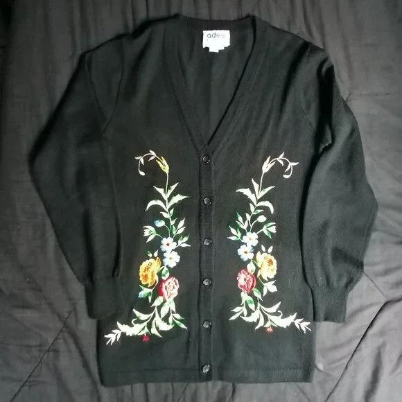 Vintage Ades Floral Embroidered Cardigan Sweater