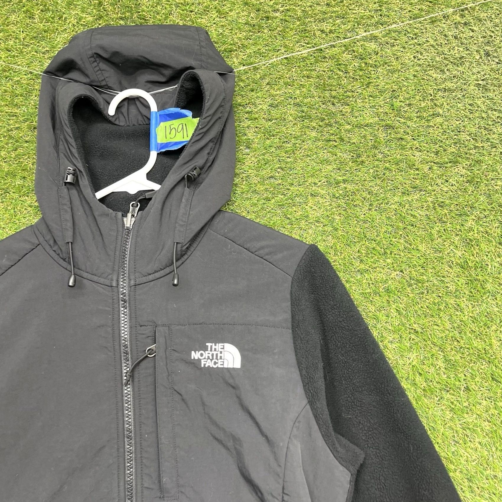 The North Face The North Face Denali Jacket Mens Small Black Hooded Full Zip Fleece Zip Pockets Outdoor Winter Fall Spring Regular Shirt Clothing Men Size US S / EU 44-46 / 1 - 3 Thumbnail