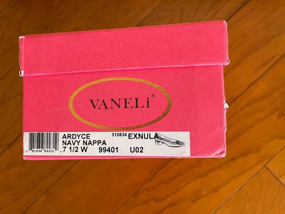 VANELI VANELi Ardyce Navy Nappa Dress shoe with a unique heel shape Size US 7.5 / IT 37.5 - 8 Thumbnail