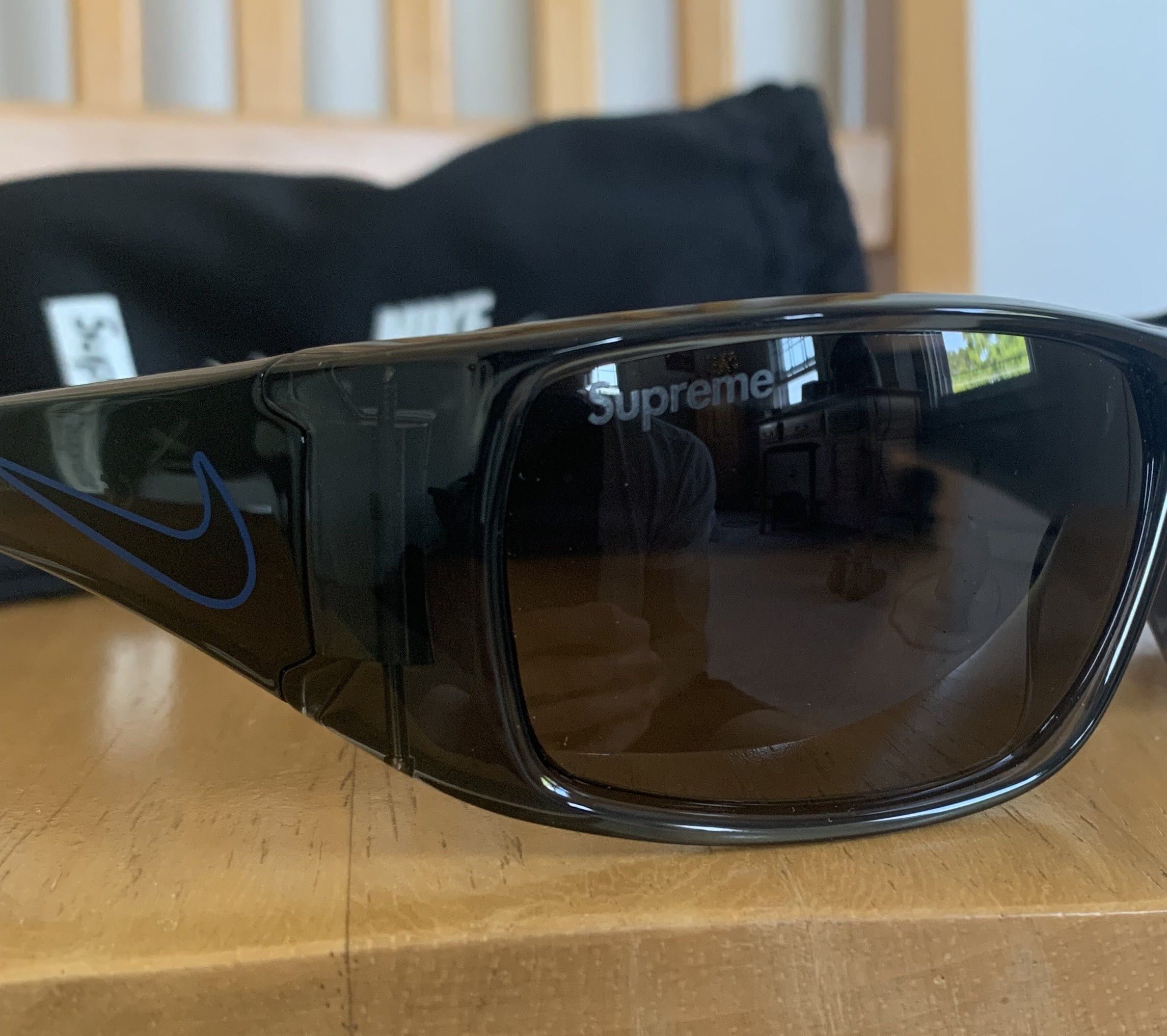 Nike × Supreme F/W 2019 Supreme x Nike Sunglasses + Dust-bag Size ONE SIZE - 6 Thumbnail