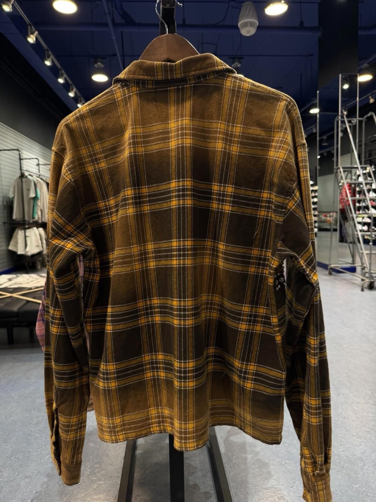 Vale Valley Dreams Crystal Stone Flannel Size (Medium) New Brown Size US M / EU 48-50 / 2 - 5 Thumbnail