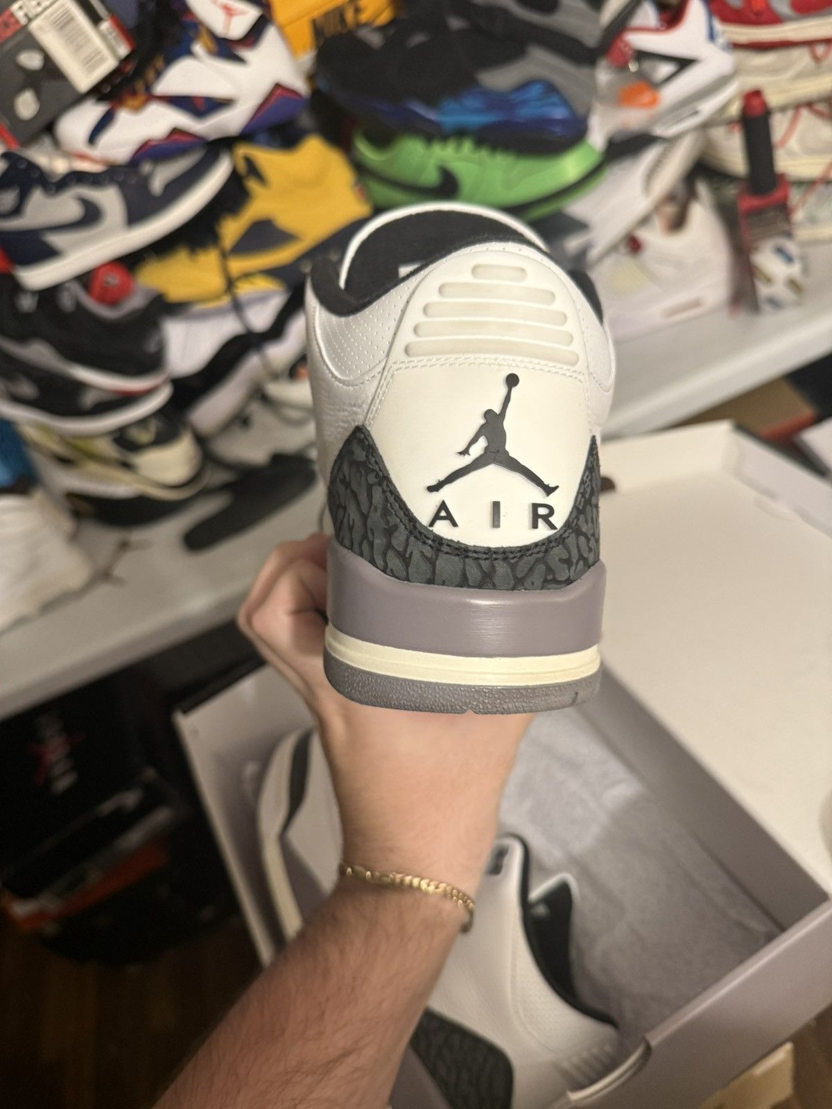 Jordan Brand Jordan retro 3 cement grey sz 11.5 Size US 11.5 / EU 44-45 - 4 Thumbnail