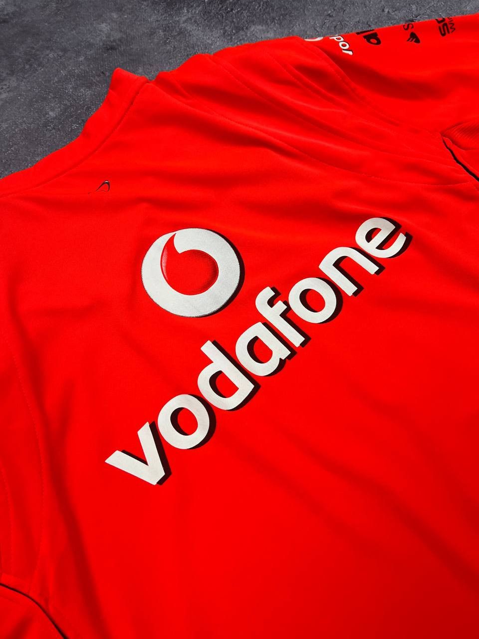 Formula 1 Mercedes Benz Vodafone Hugo Boss F1 T-Shirt Size US XL / EU 56 / 4 - 13 Thumbnail