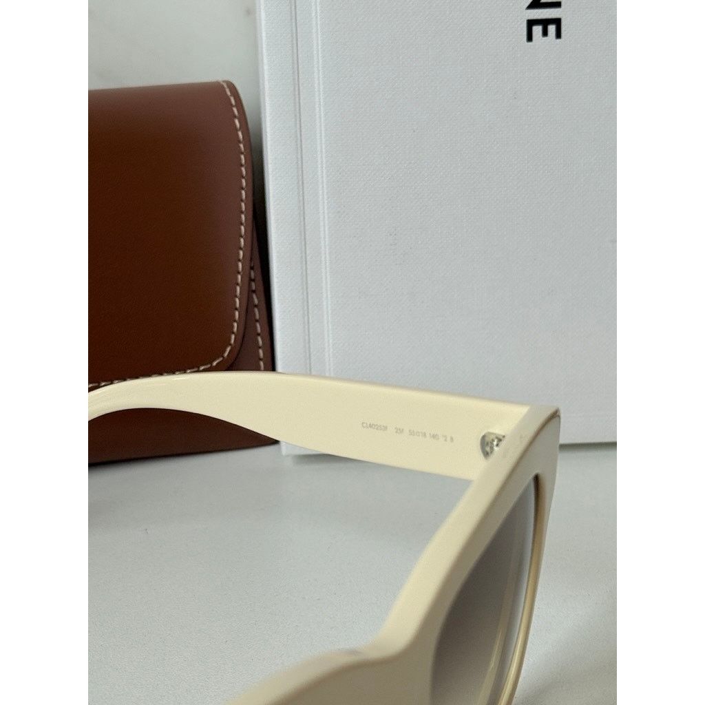 Celine NEW Celine CL40253F Triomphe Cat Eye Ivory White Sunglasses Size ONE SIZE - 6 Thumbnail