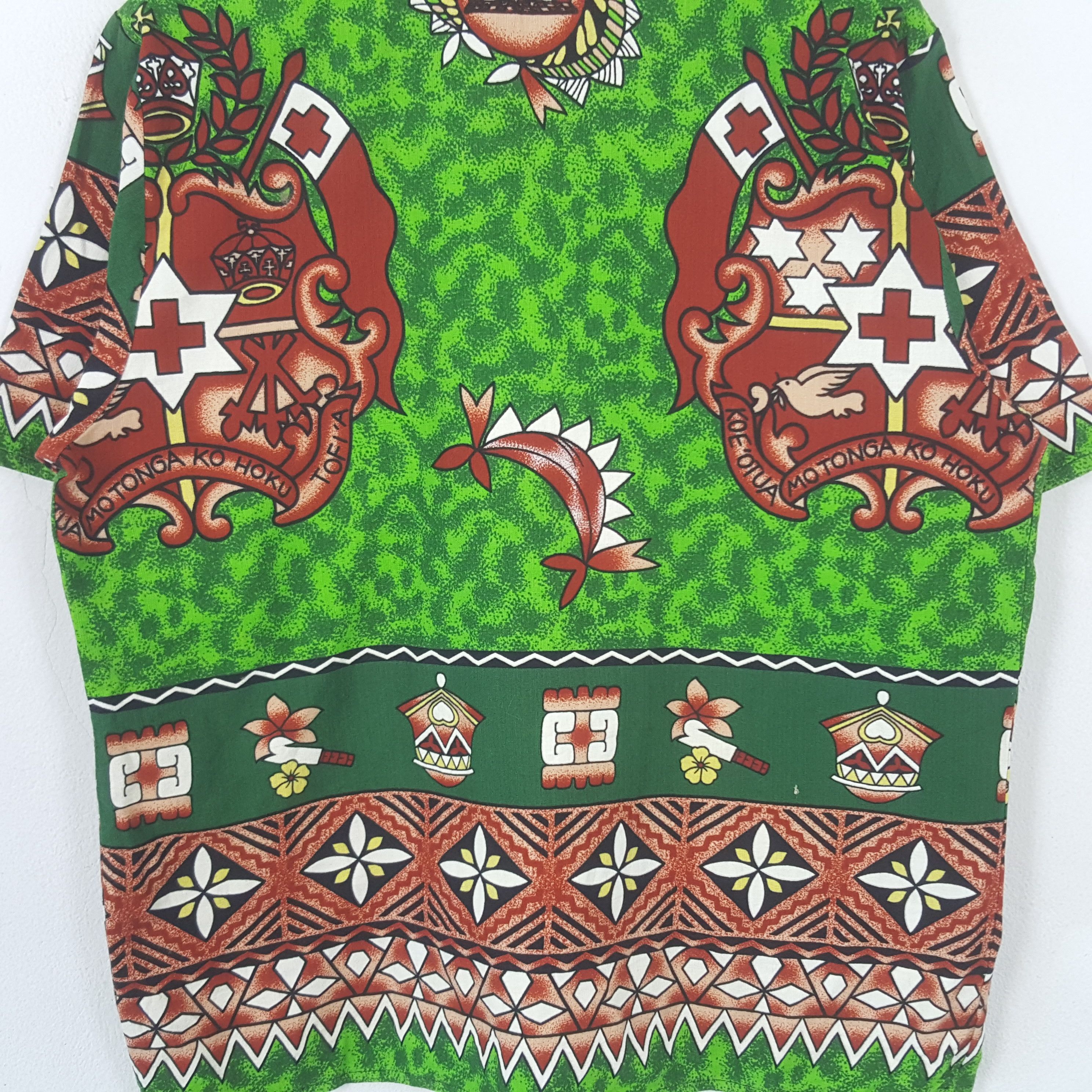 Vintage Vintage Tonga Tiki Hawaiian Shirt Button Up RR11 Size US XL / EU 56 / 4 - 4 Thumbnail