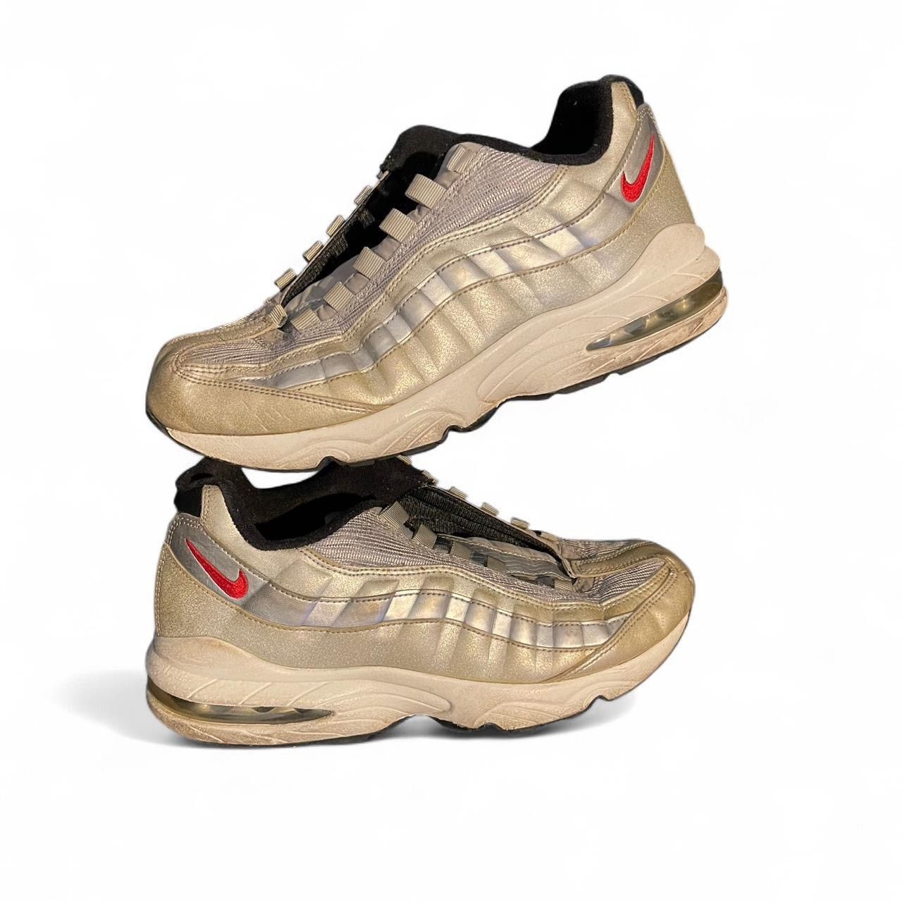 Nike Nike Air Max 95 Silver Bullet Sneakers Size 7y Size US 7 / EU 40 - 1 Thumbnail