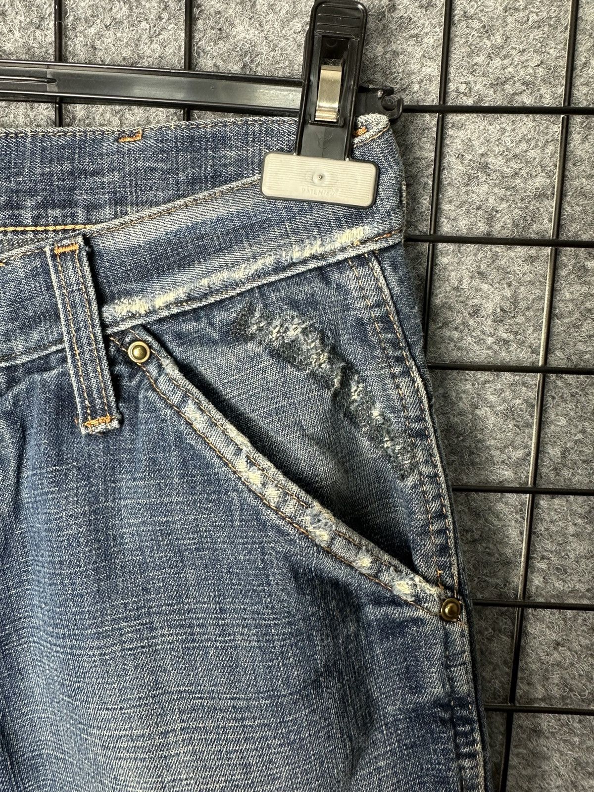 G-Star G Star Raw Streetwear Seam Detail Distressed Jeans Size 31 Size US 31 - 4 Thumbnail