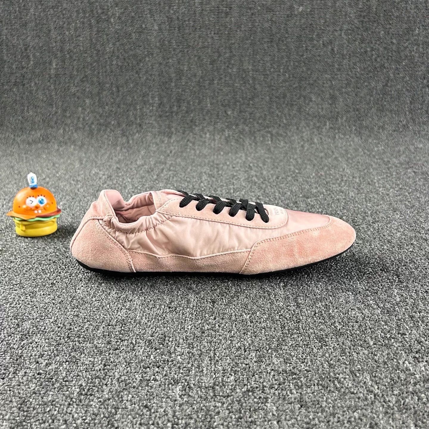 Prada PRADA 25ss Pink Thin Sole Deertrainer 38 Size US 7 / IT 37 - 4 Thumbnail