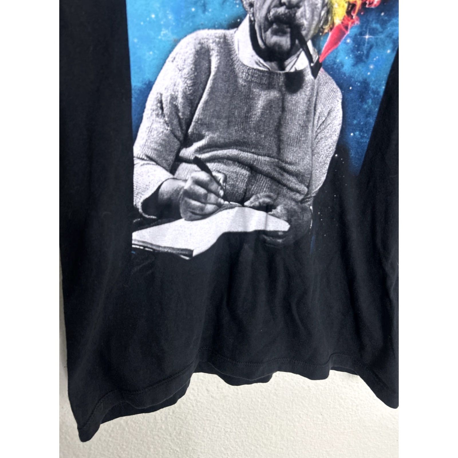 Vintage Albert Einstein Space Shirt Womens Medium Yellow Graphic Tee Black Blue Red Size M / US 6-8 / IT 42-44 - 6 Thumbnail