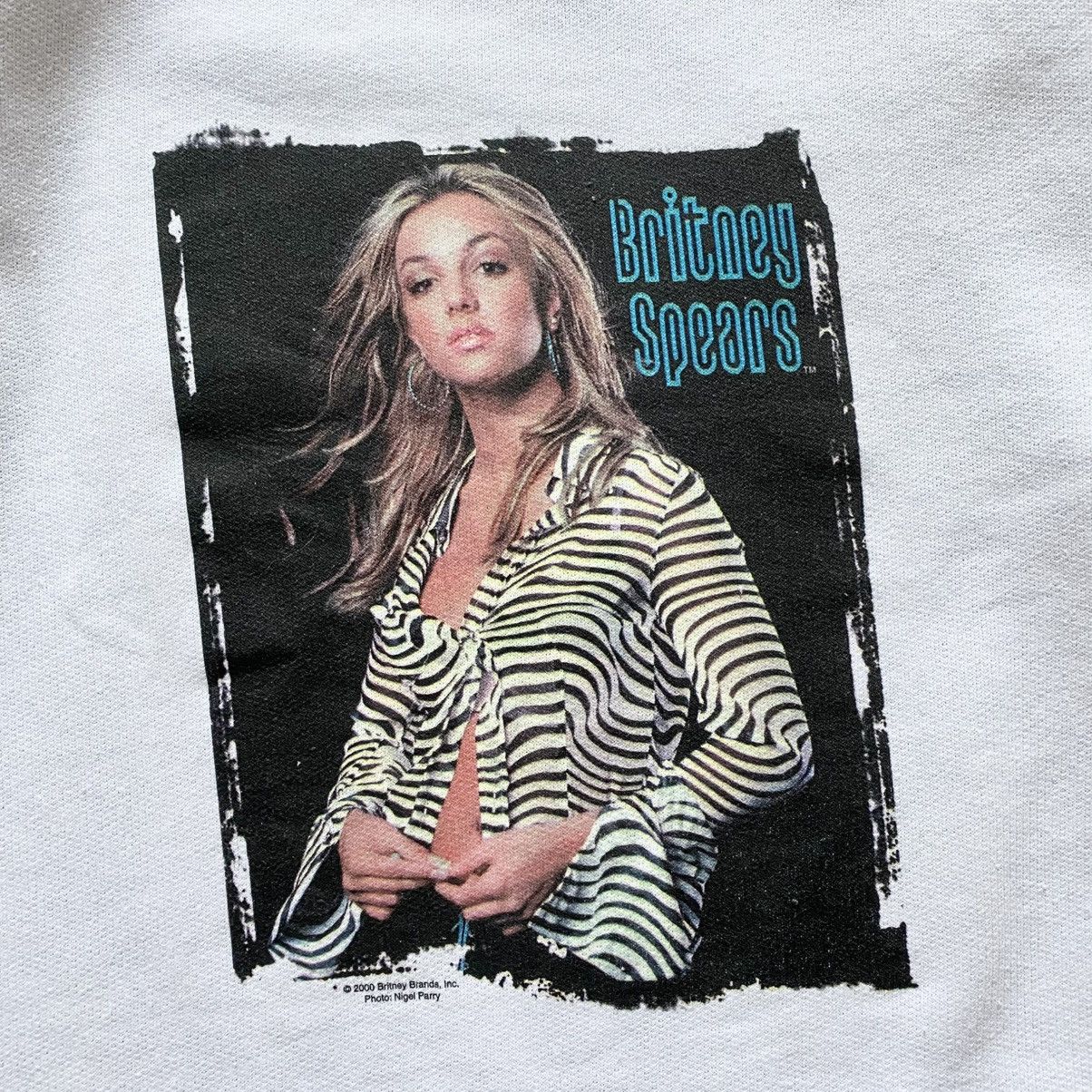 Band Tees 2000 Britney Spears Tour Big Logo Official Sweatshirt Y2K Size US M / EU 48-50 / 2 - 3 Thumbnail