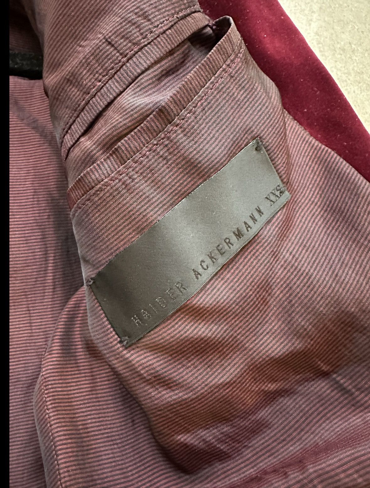Haider Ackermann Haider Ackermann Red Velvet Bomber Size US XXS / EU 40 - 8 Thumbnail