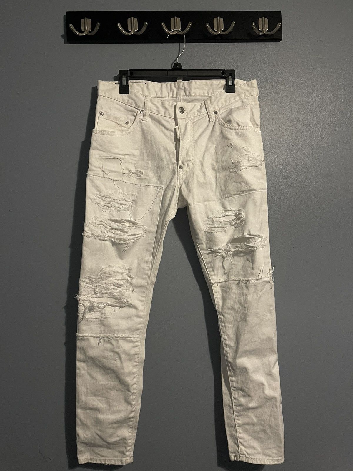 Image of Dsquared2 White Distressed Denim Jeans, Men's (Size 33)