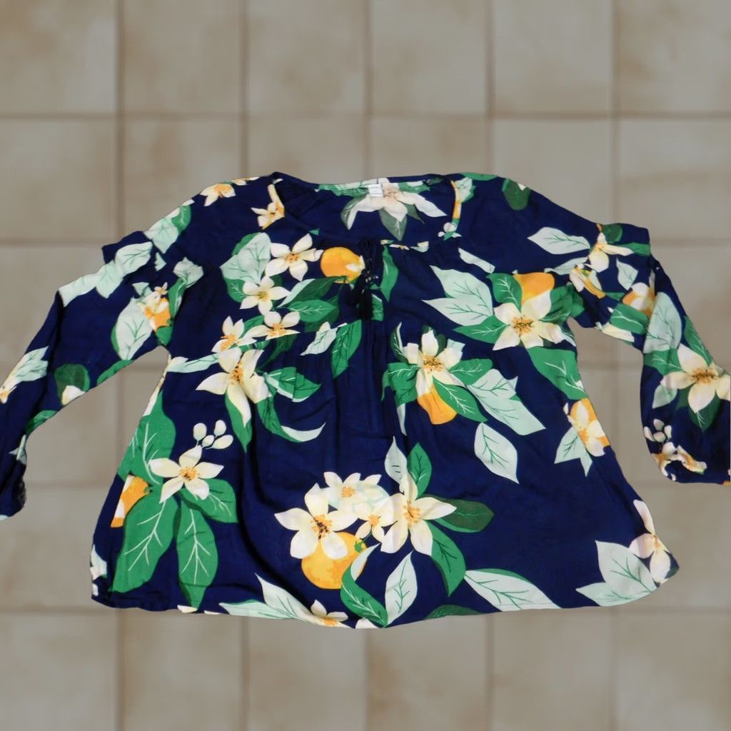 Old Navy Old Navy Womens Blouse S Blue Floral Crew Neck Pullover Stretch Top Casual Button Cotton Blend Regular Size S / US 4 / IT 40 - 1 Thumbnail