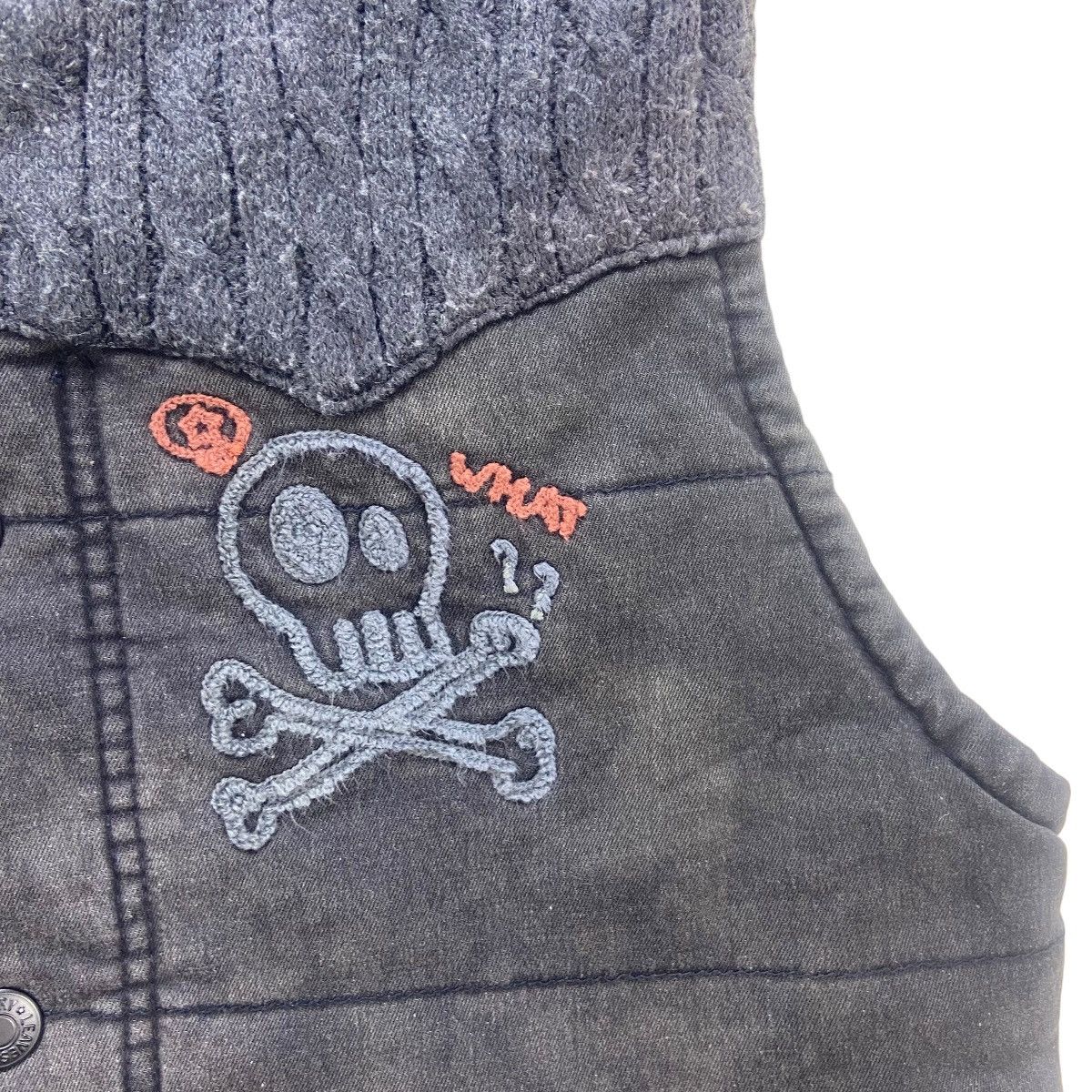 Japanese Brand Japanese Brand Skulls Logo Vests Size US XS / EU 42 / 0 - 7 Thumbnail