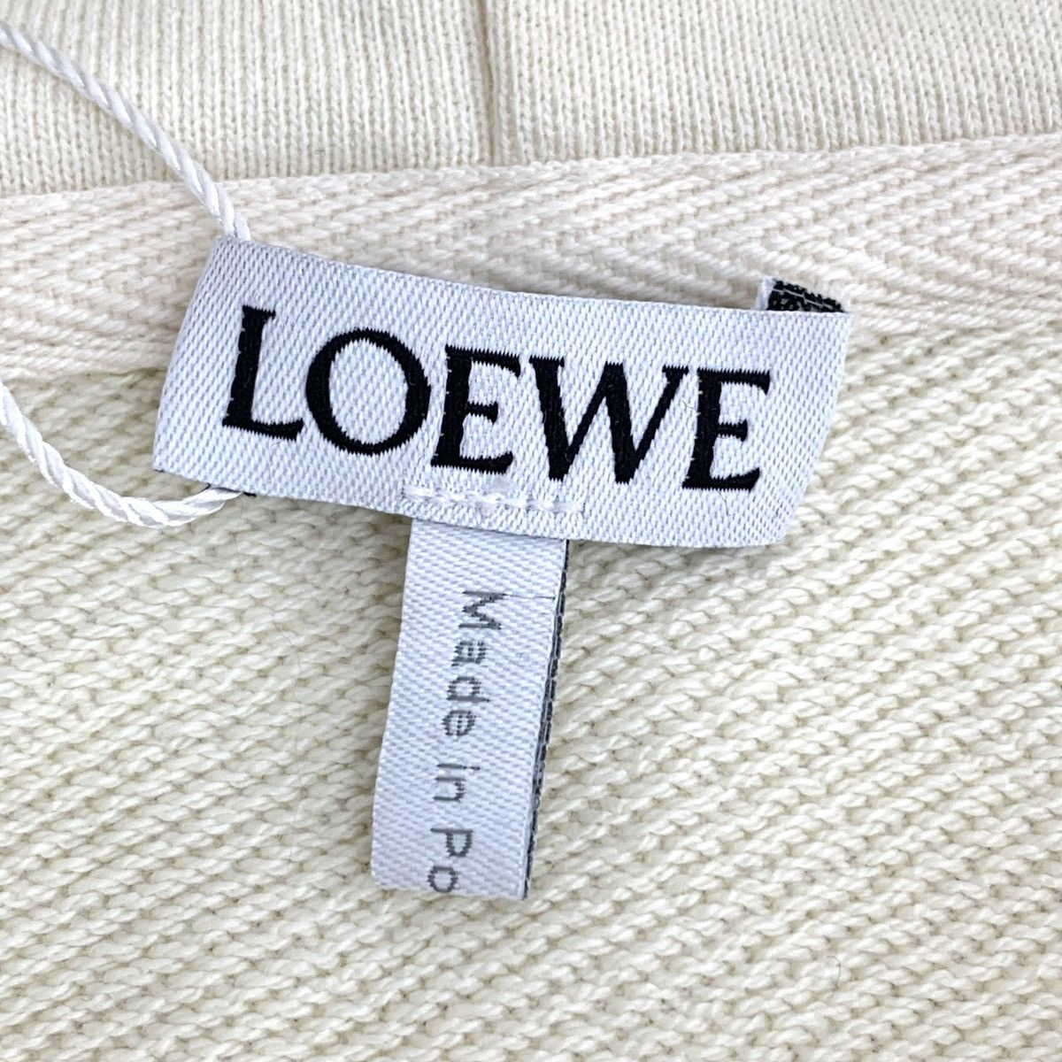 Loewe Loewe Off-white Logo Embossed Hooded Sweatshirt K26WX Size L / US 10 / IT 46 - 6 Thumbnail