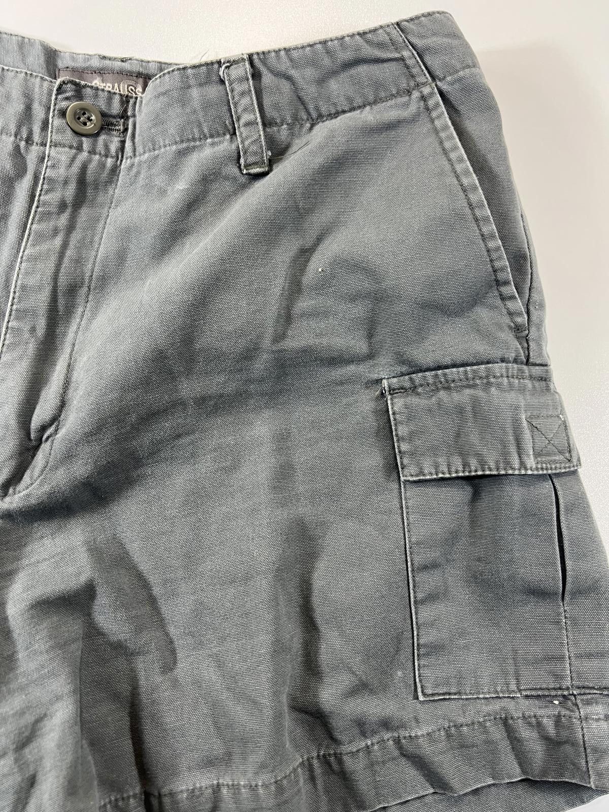 Old Navy Vintage Levi’s Men's Gray Cargo Shorts Size 33 Size US 31 - 2 Thumbnail