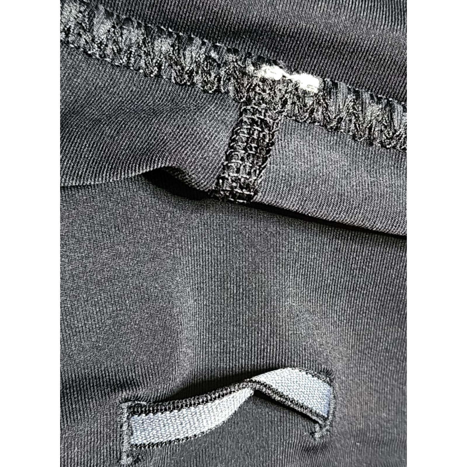 Lululemon WOMENS LULULEMON Black Compression Cropped Leggings Size 6 Athleisure Size 28" / US 6 / IT 42 - 3 Thumbnail