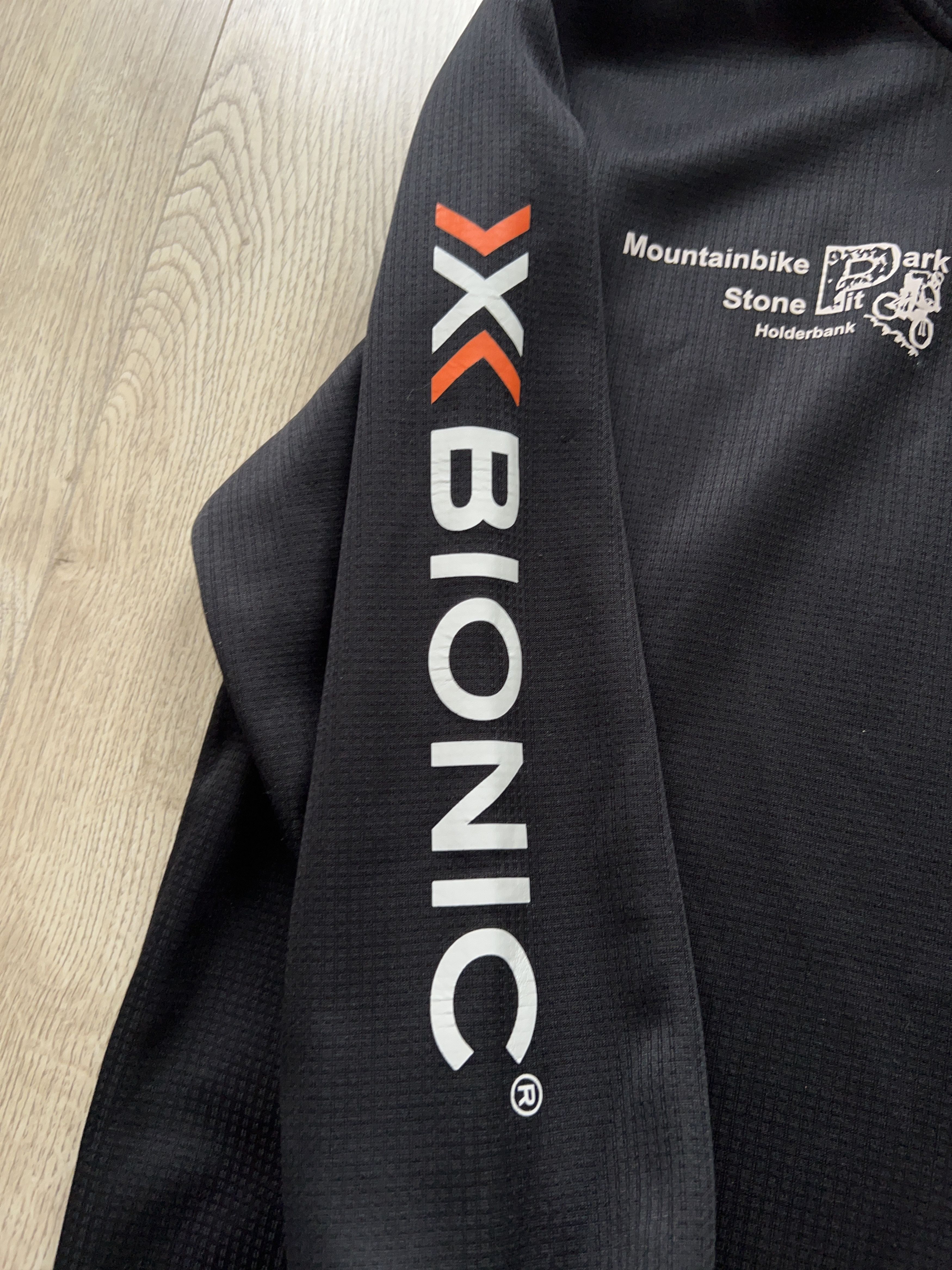 Other X Bionic Full Zip Track Jacket Sweater Outdoor Sport Swiss Size US L / EU 52-54 / 3 - 4 Thumbnail