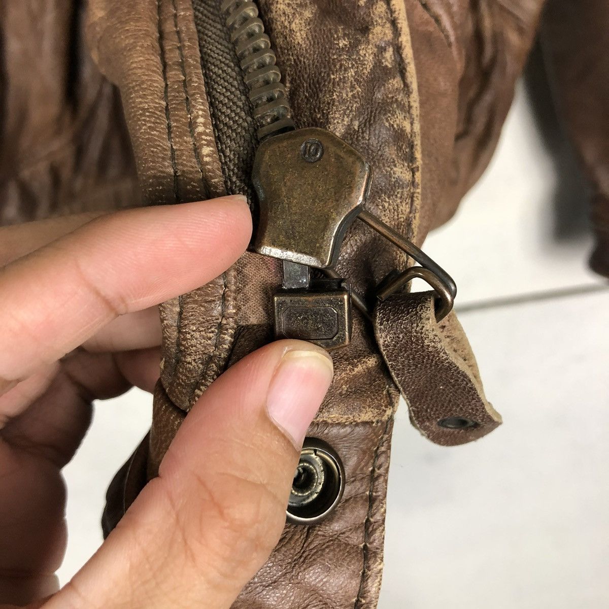 Japanese Brand 🔥VINTAGE JUMPER BOMBER LEATHER JACKET ISSEY MIYAKE Size US L / EU 52-54 / 3 - 17 Thumbnail